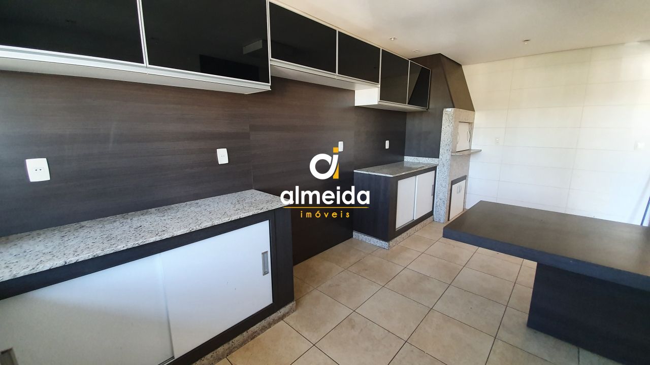 Casa à venda com 4 quartos, 400m² - Foto 14