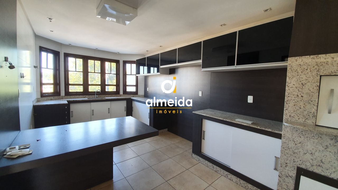 Casa à venda com 4 quartos, 400m² - Foto 12