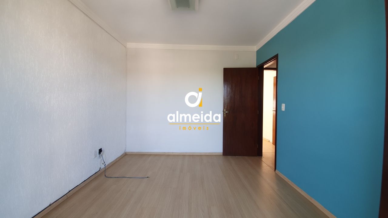 Casa à venda com 4 quartos, 400m² - Foto 29