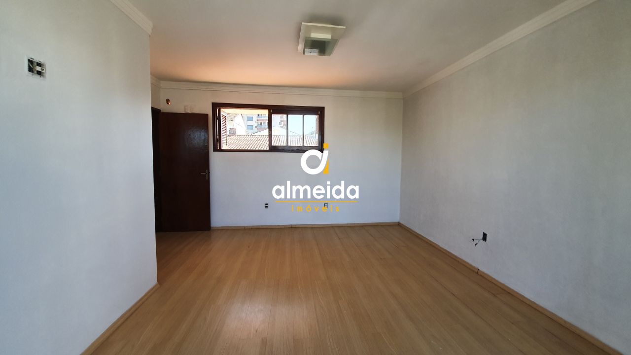 Casa à venda com 4 quartos, 400m² - Foto 22