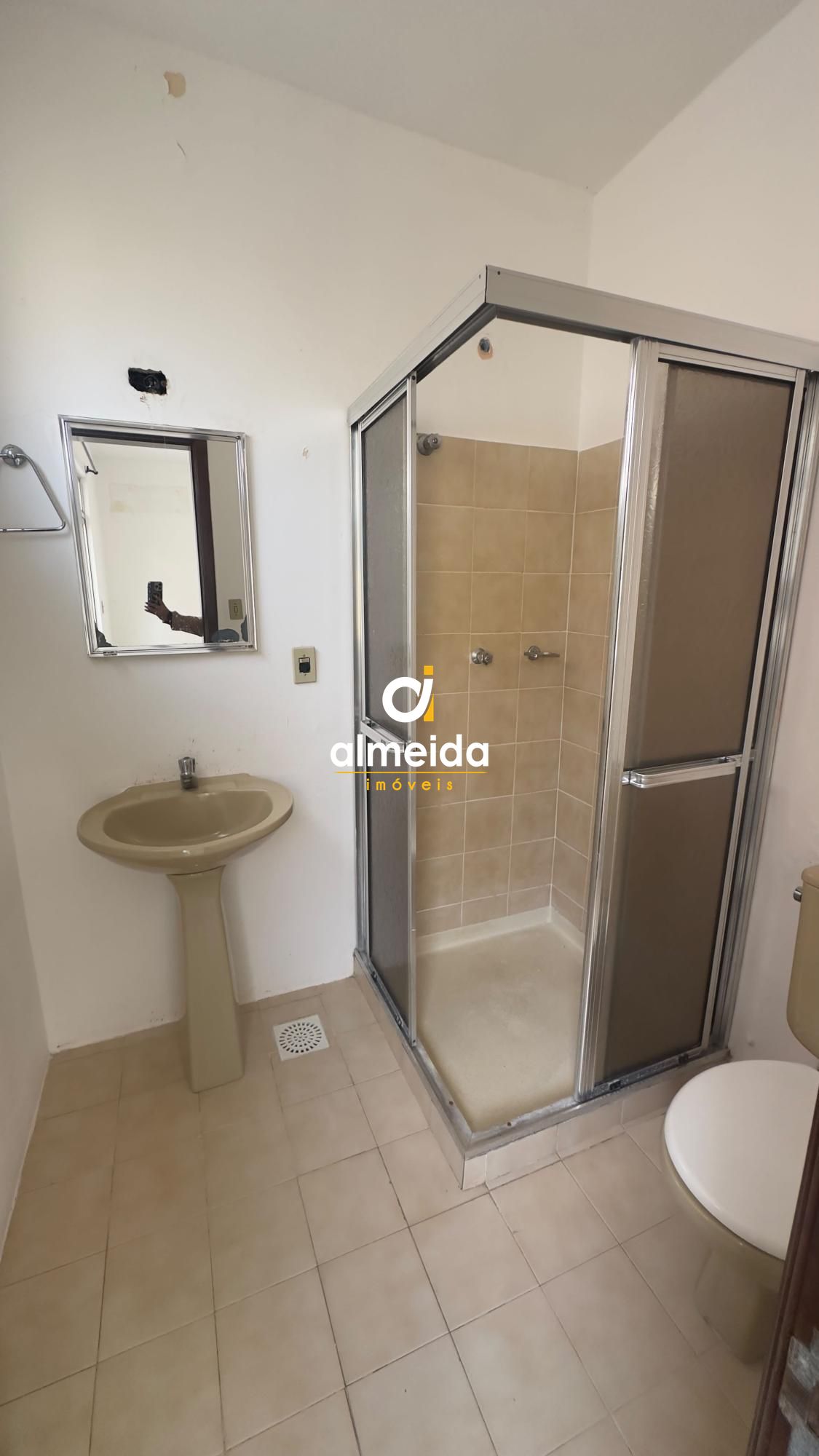 Apartamento 1 quarto, duplex na av. Itaimbe.