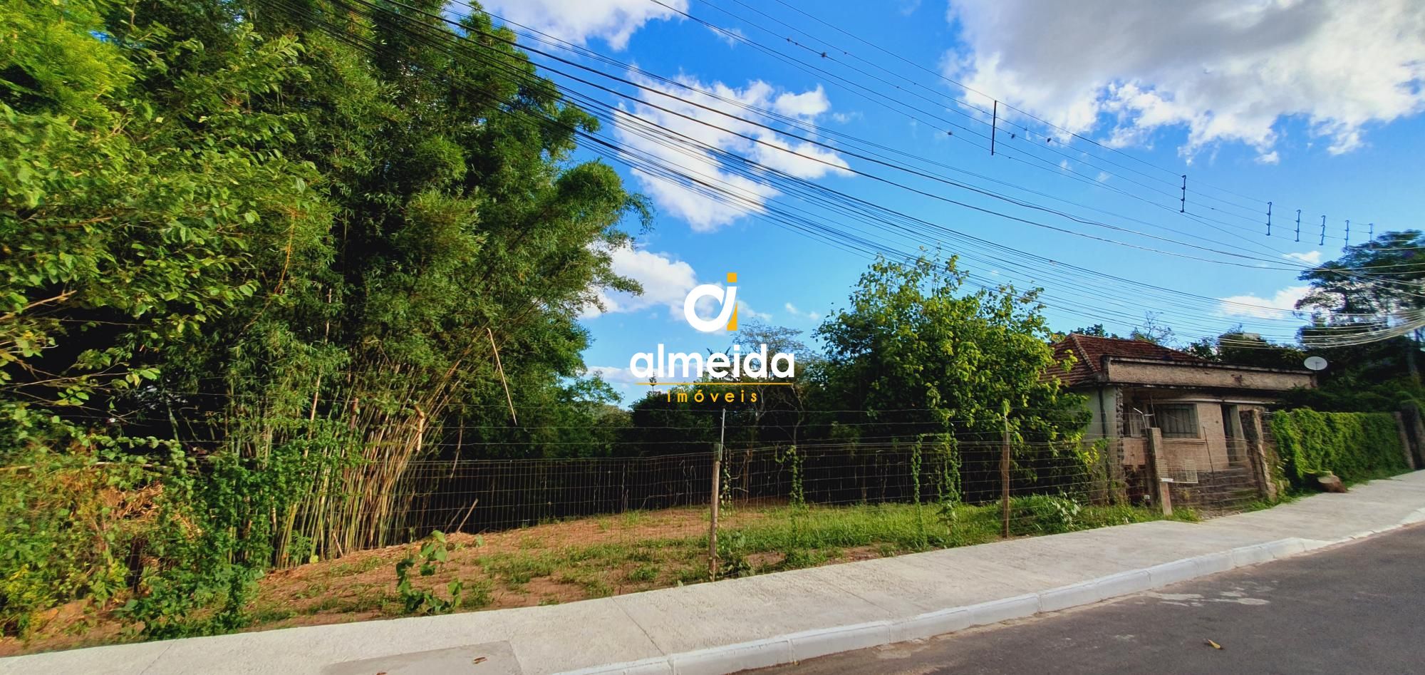 Terreno/Lote  venda  no Nossa Senhora de Lourdes - Santa Maria, RS. Imveis