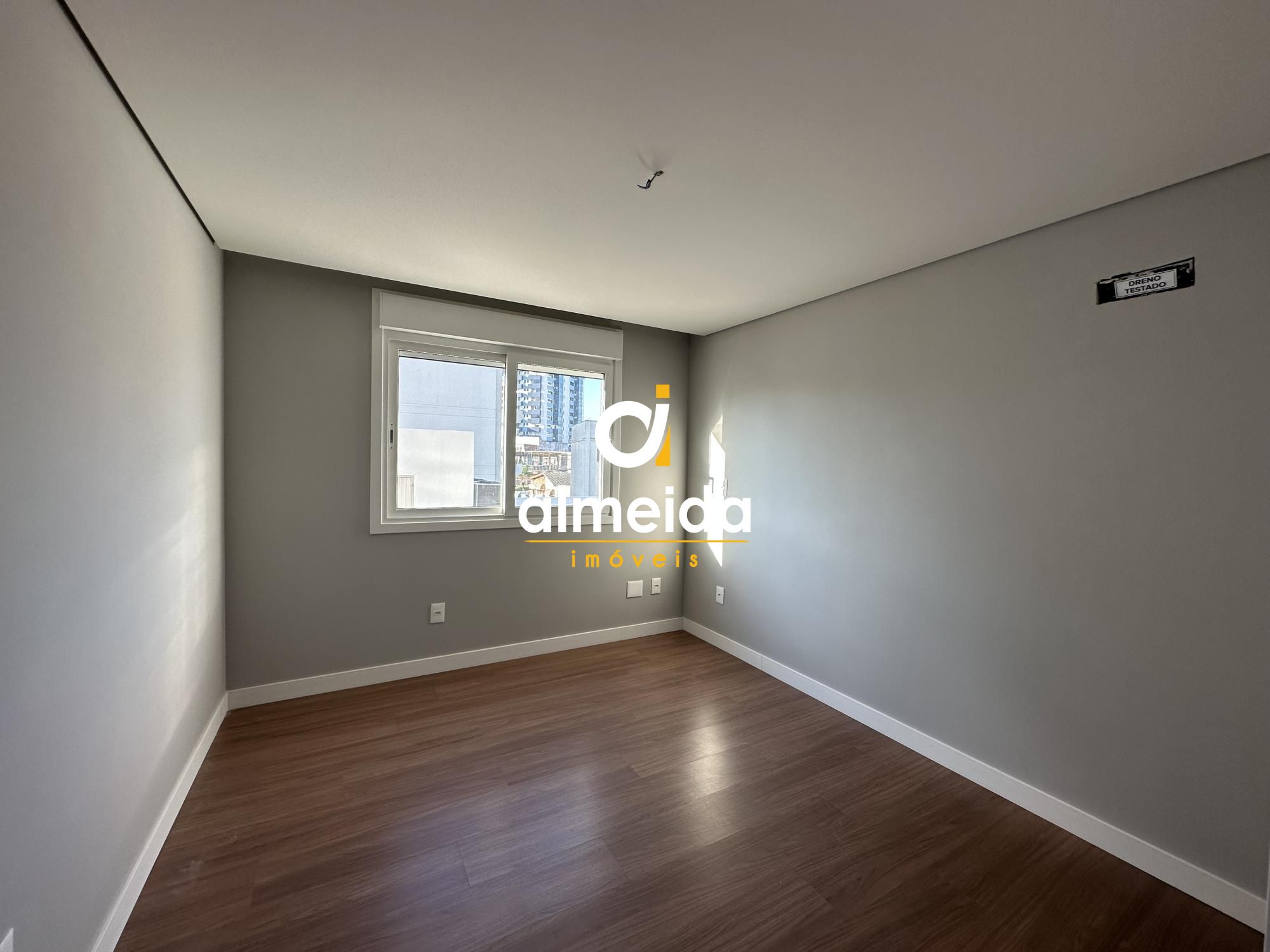 Apartamento à venda com 3 quartos, 155m² - Foto 15