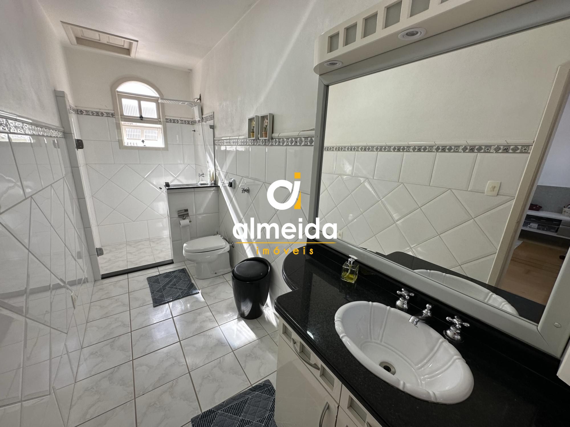 Casa à venda com 4 quartos, 421m² - Foto 46