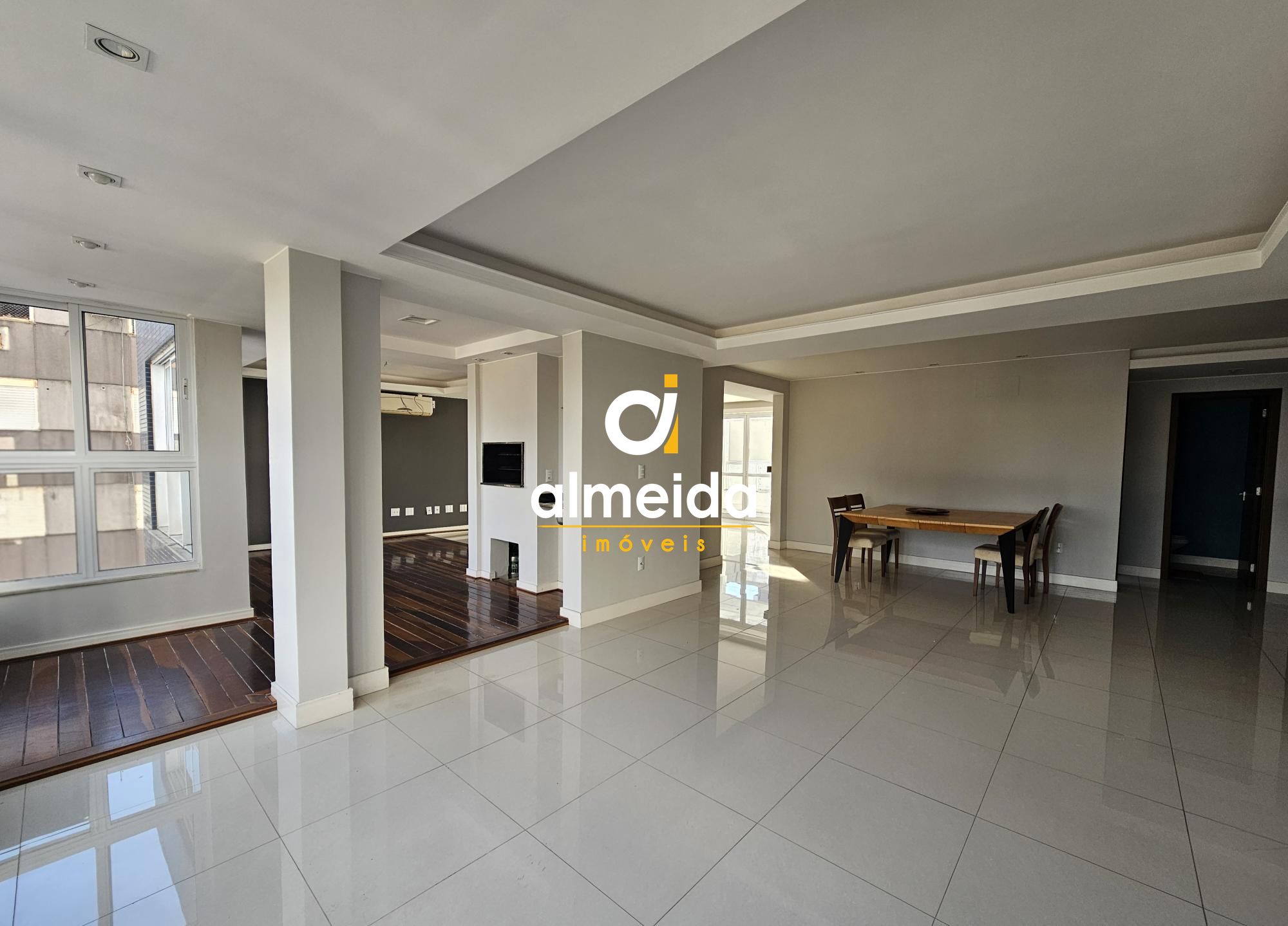 Apartamento 3 dormitorios no centro de santa maria rs.