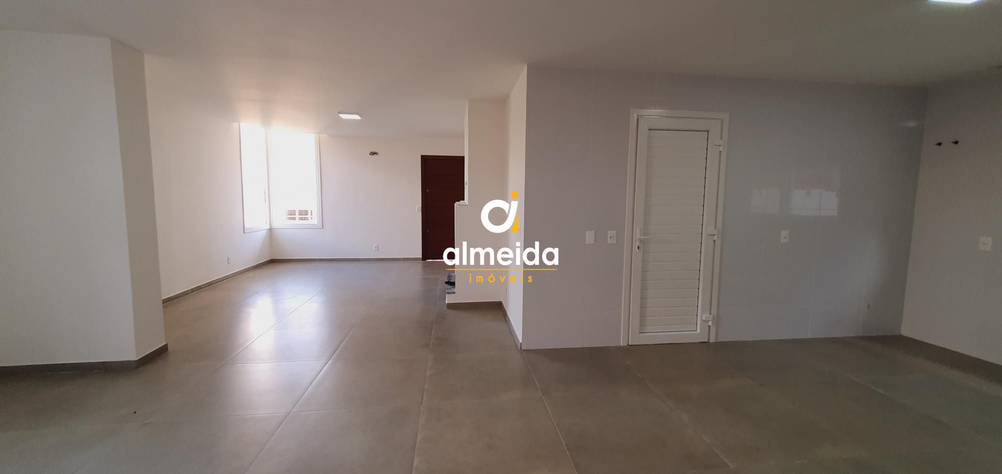 Casa à venda com 2 quartos, 179m² - Foto 13