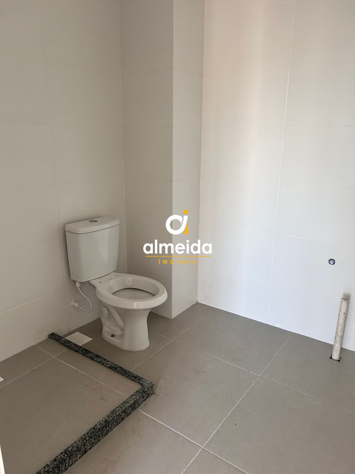 Apartamento à venda com 2 quartos, 62m² - Foto 11