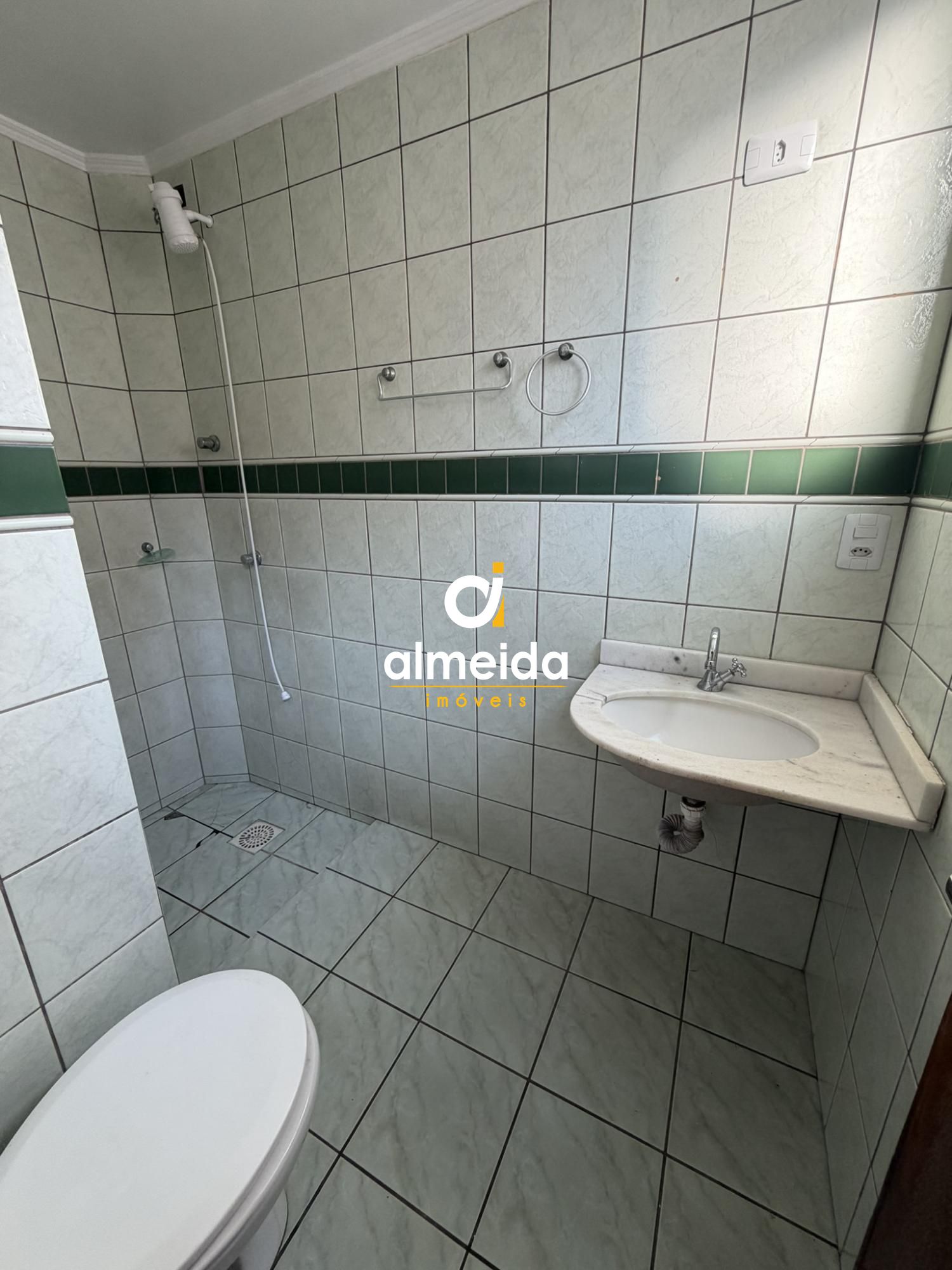 Apartamento 1 domitorio, churrasqueira, no centro.