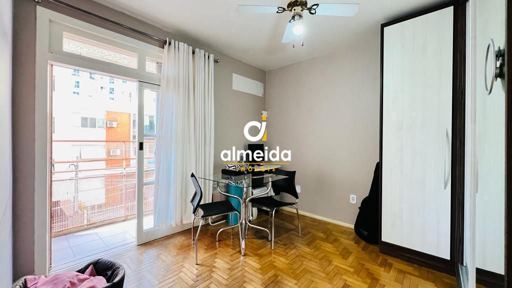 Apartamento à venda com 3 quartos, 114m² - Foto 3