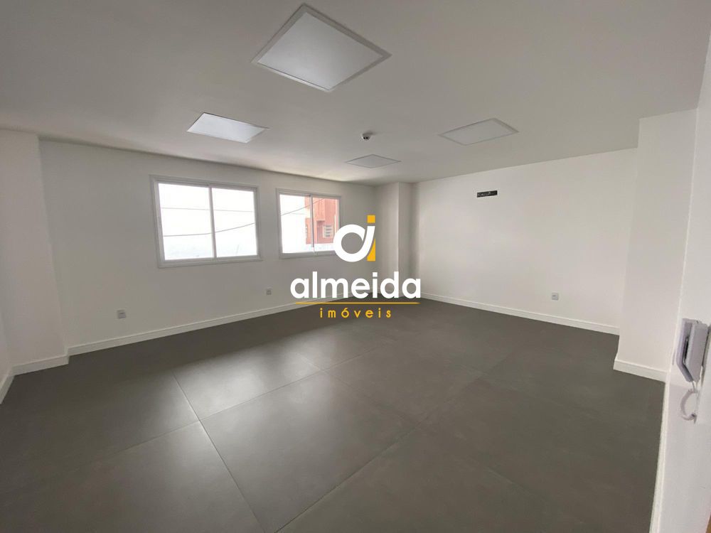 Sala comercial para alugar  no Centro - Santa Maria, RS. Imveis