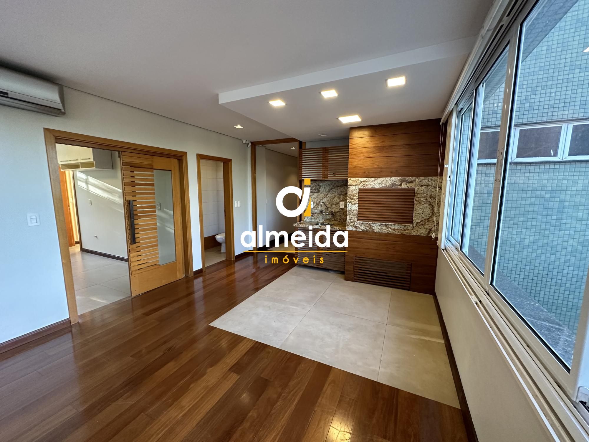 Apartamento à venda com 3 quartos, 221m² - Foto 30