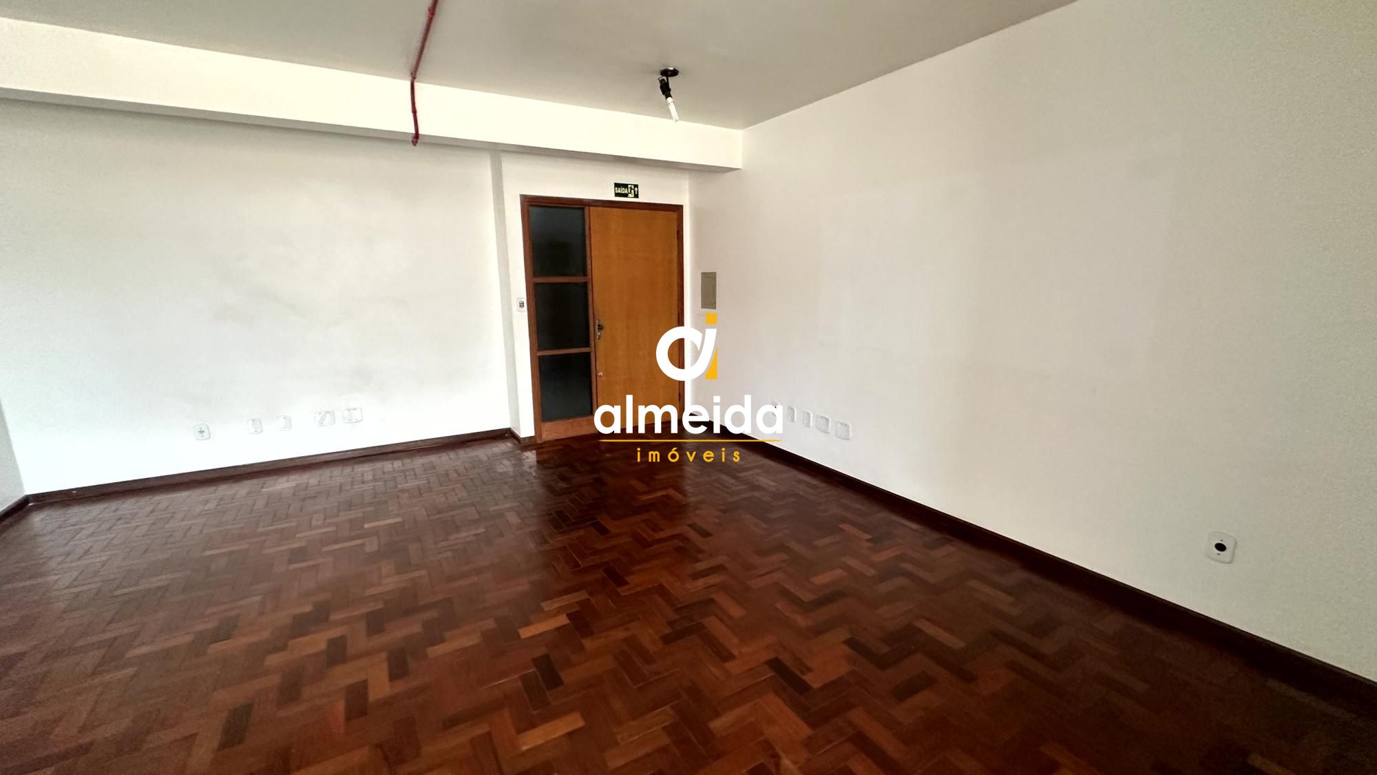 Conjunto Comercial-Sala à venda e aluguel com 1 quarto, 39m² - Foto 12