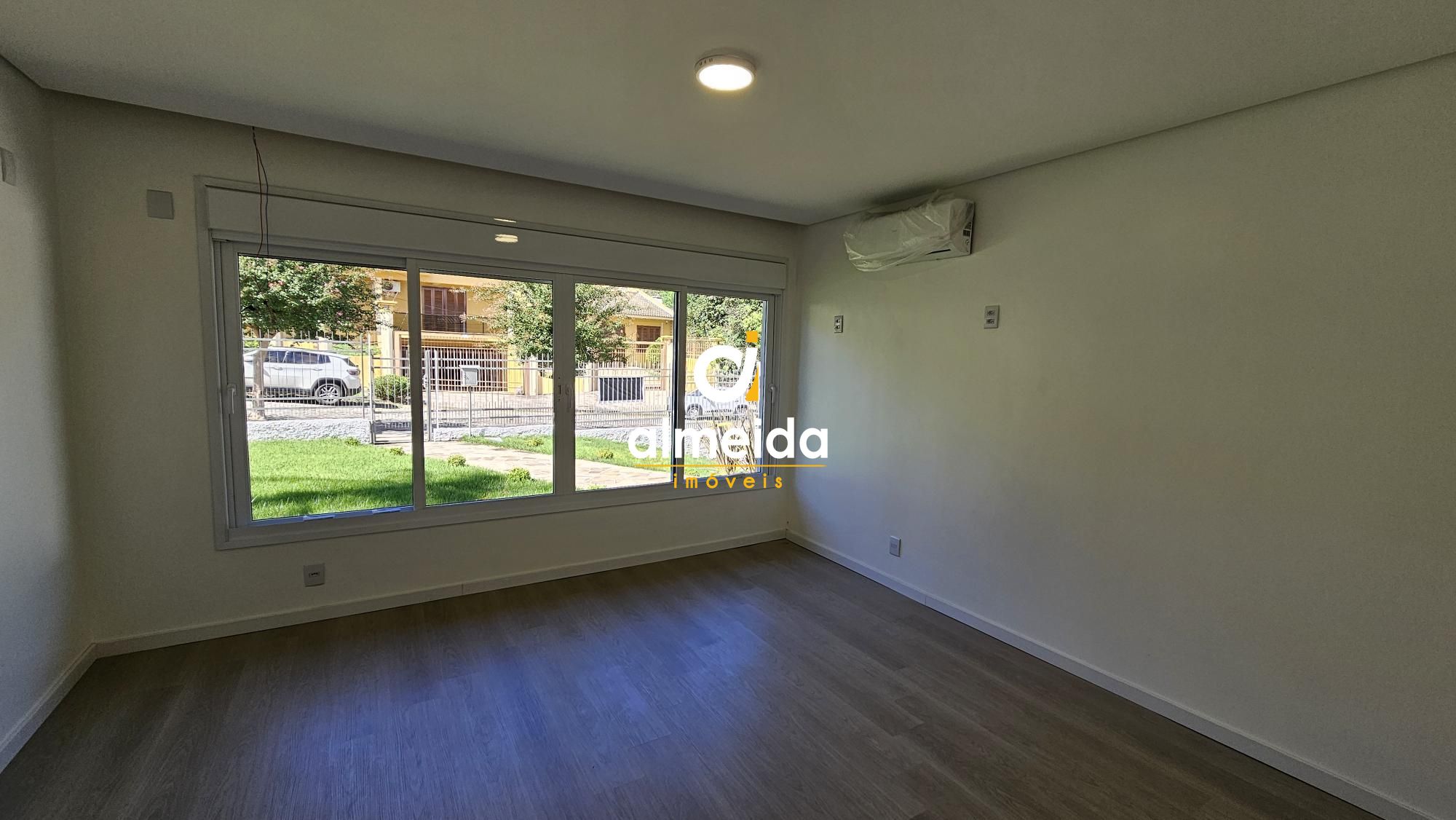 Casa à venda com 3 quartos, 300m² - Foto 28