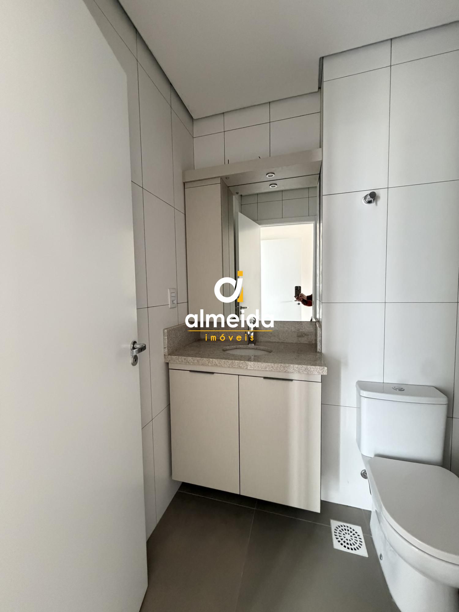 Apartamento 2 (1) dormitorios no livty em santa maria rs.