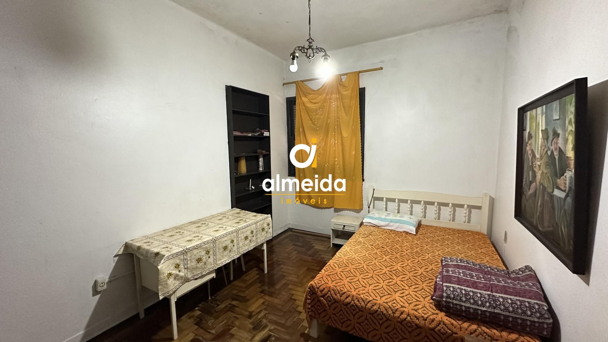 Casa à venda com 4 quartos, 338m² - Foto 12