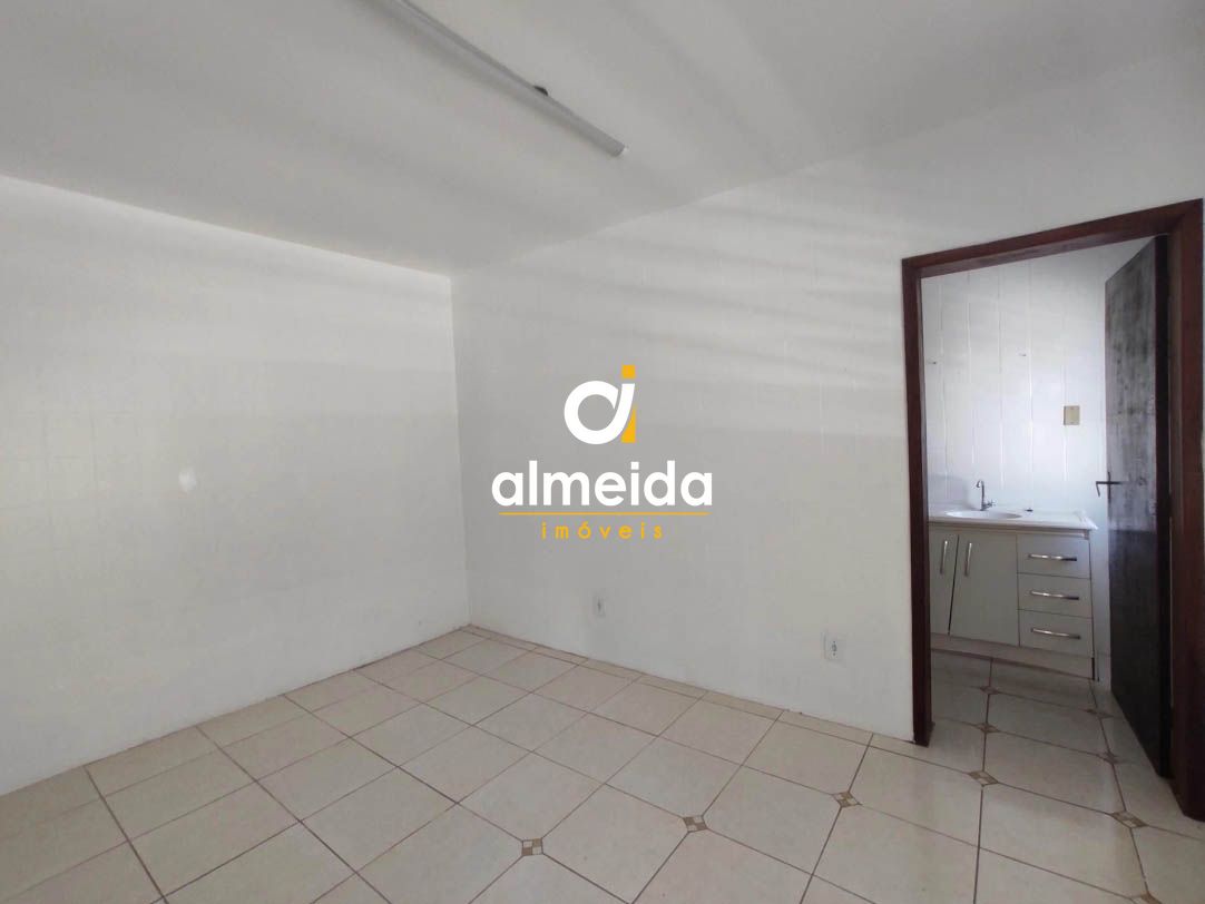 Casa à venda e aluguel com 6 quartos, 250m² - Foto 9