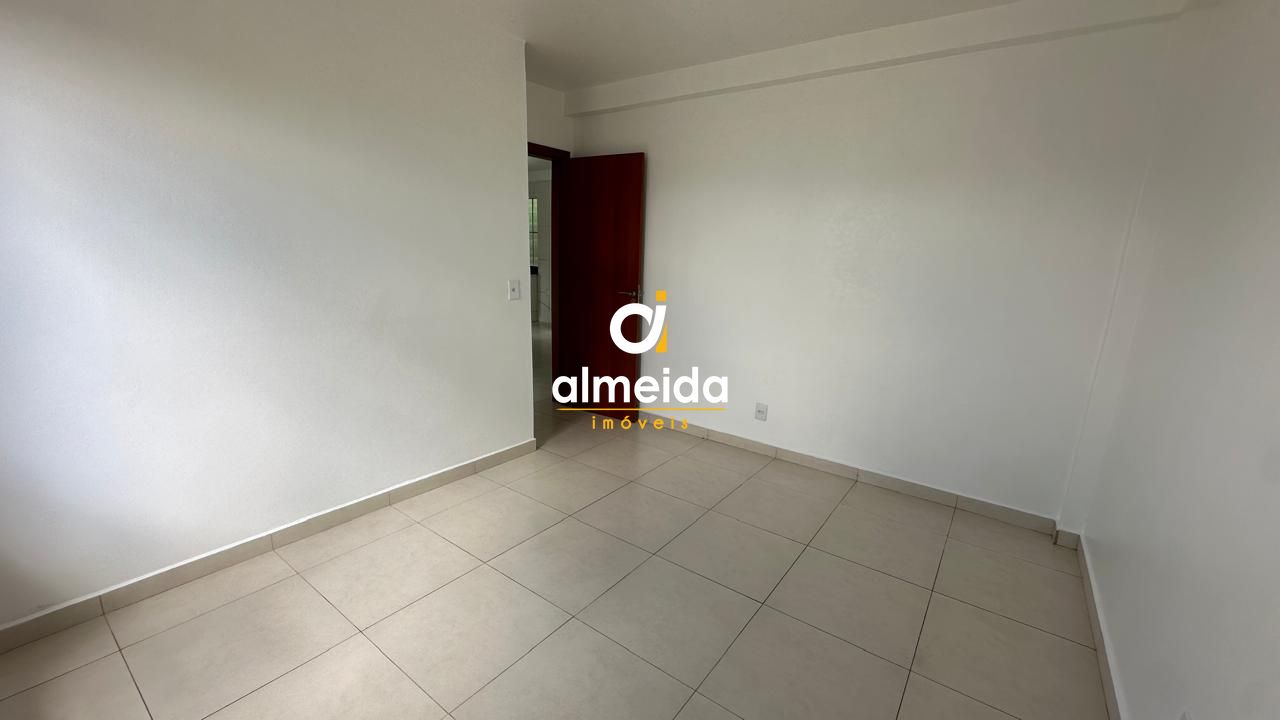 Casa à venda com 3 quartos, 157m² - Foto 14