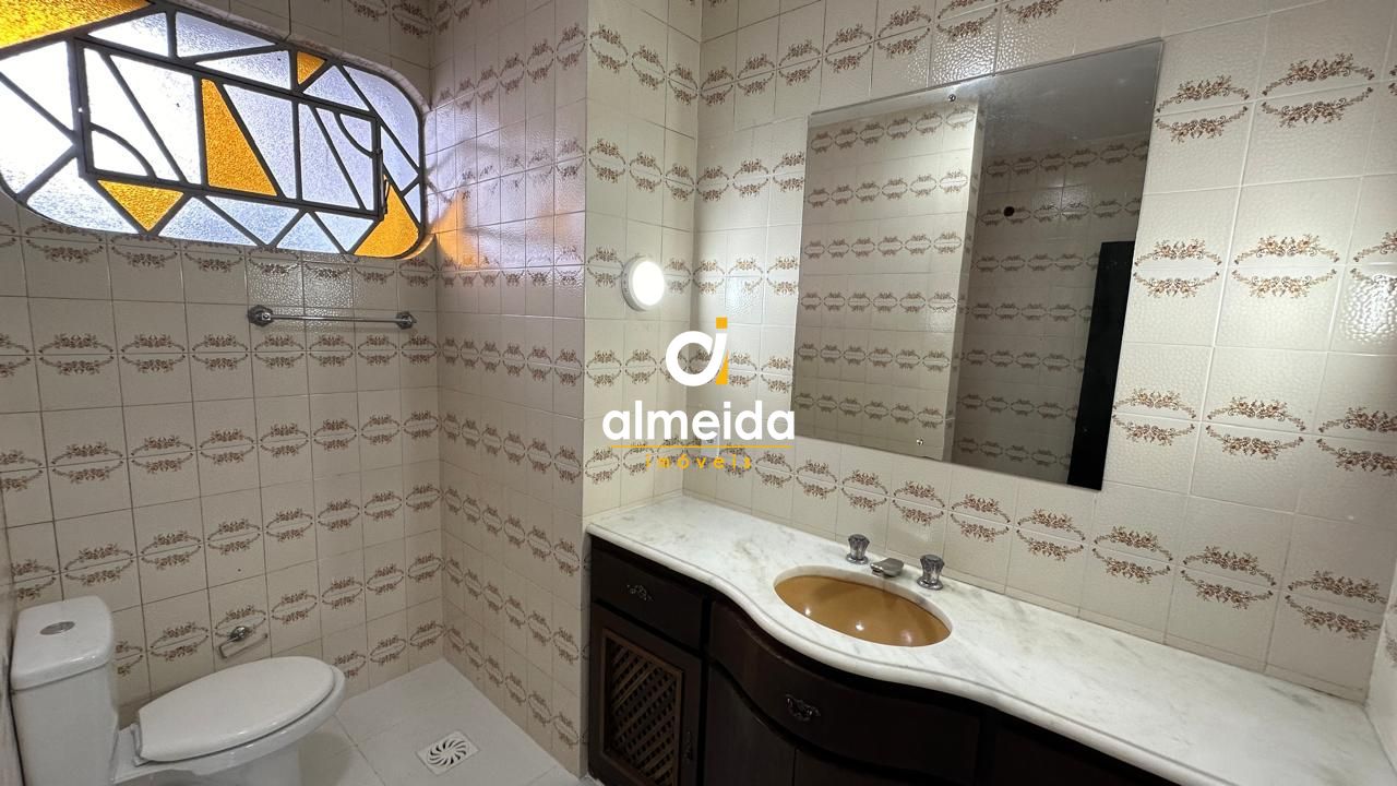 Casa à venda e aluguel com 3 quartos, 200m² - Foto 21