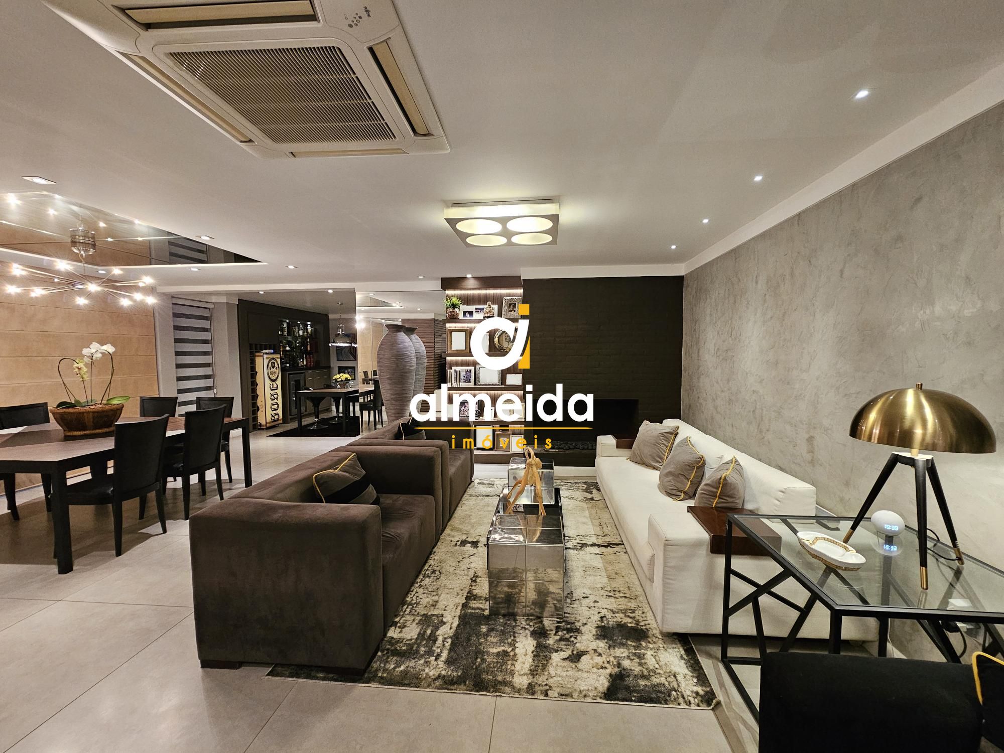 Apartamento alto padrão 4 dormitórios na cidade de santa mar