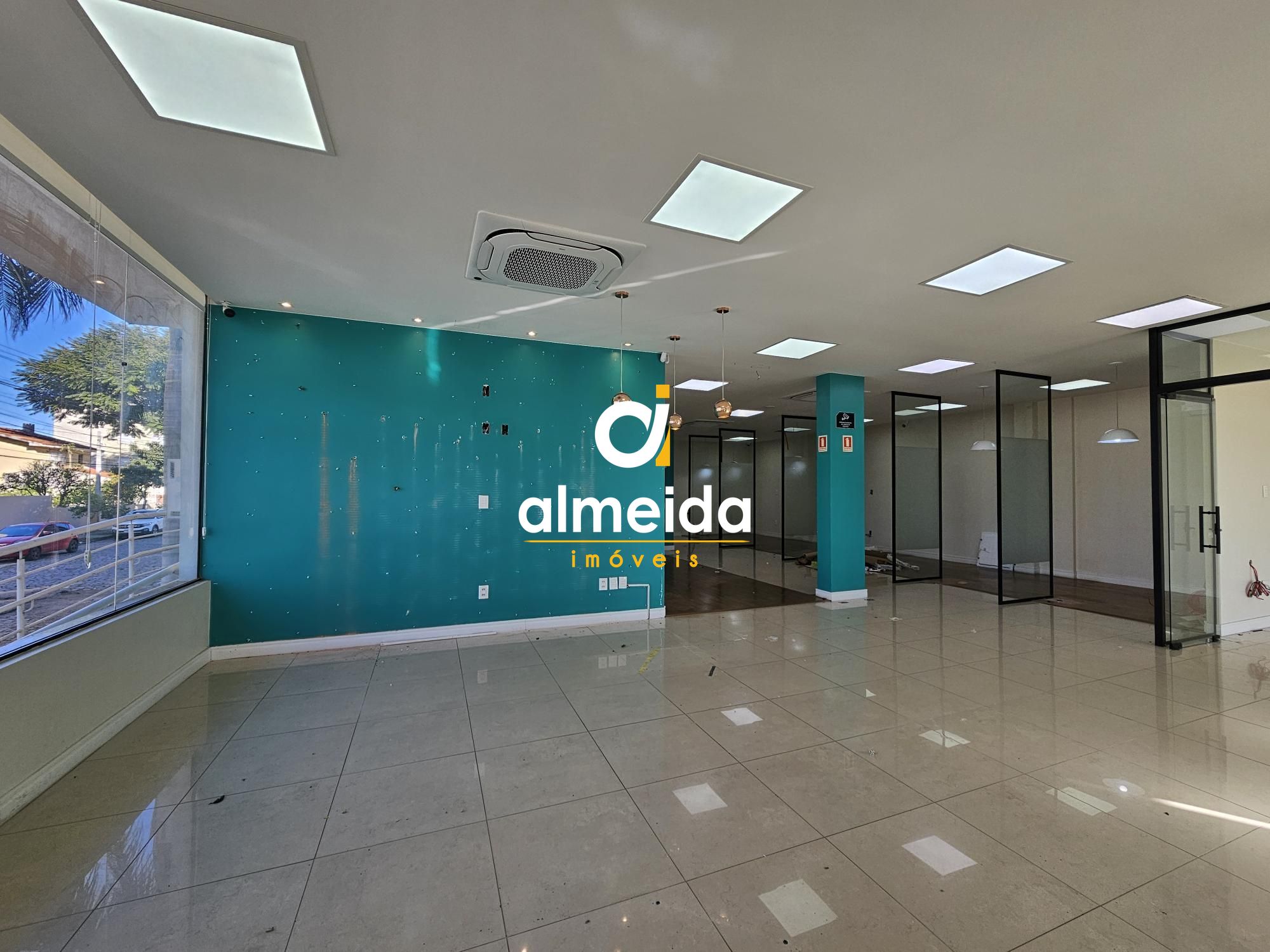 Sala comercial 3 dormitórios para alugar camobi santa maria/