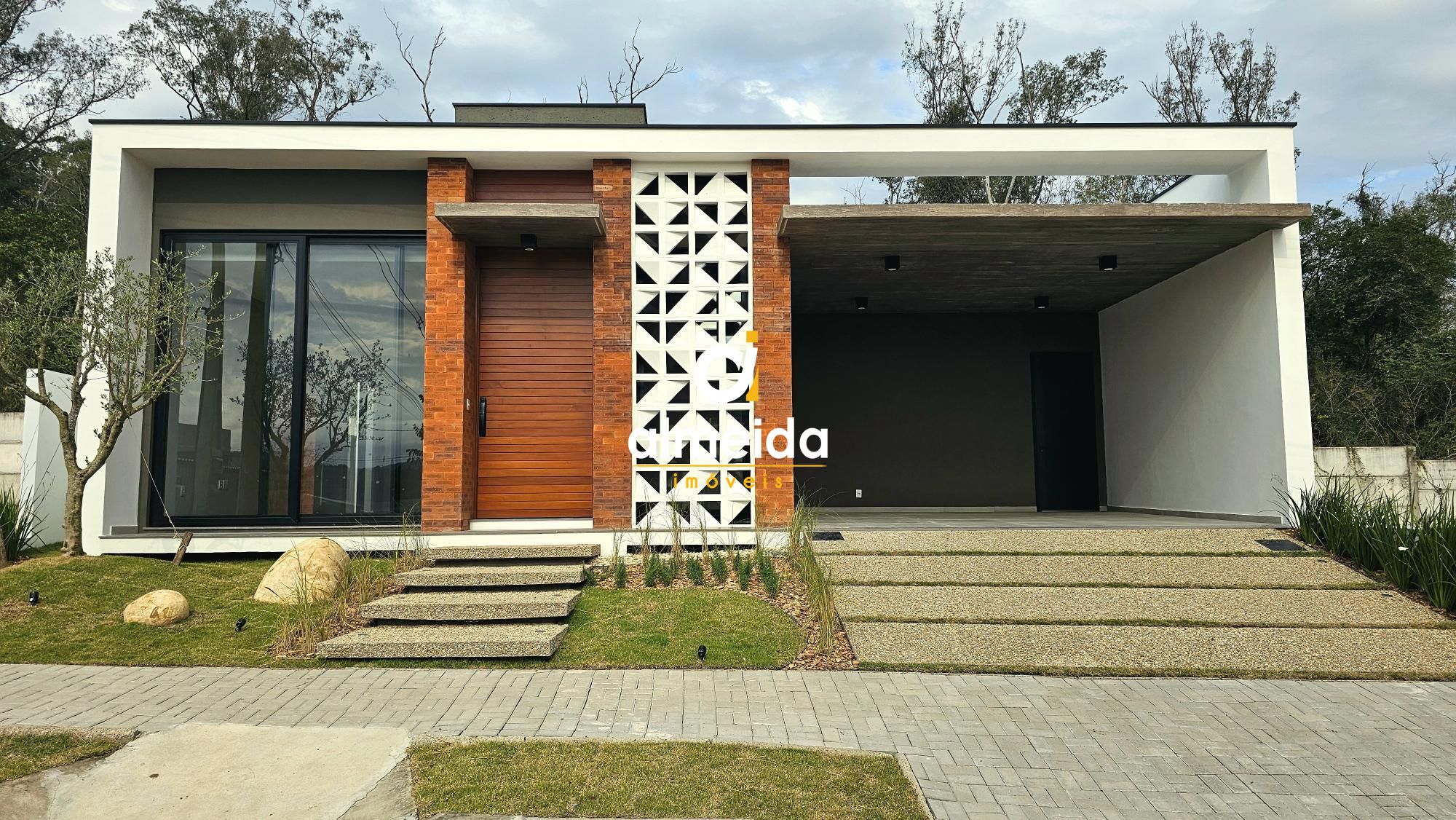 Casa, 3 quartos, 195 m² - Foto 2