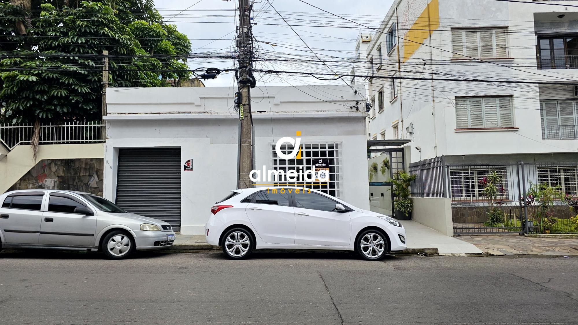 Sala comercial para alugar  no Centro - Santa Maria, RS. Imóveis