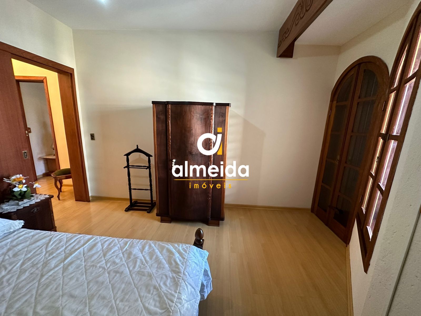 Casa Comercial à venda com 3 quartos, 223m² - Foto 47