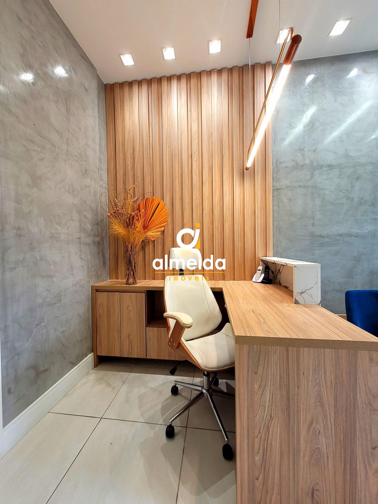 Excelente sala comercial na av. Presidente vargas.
