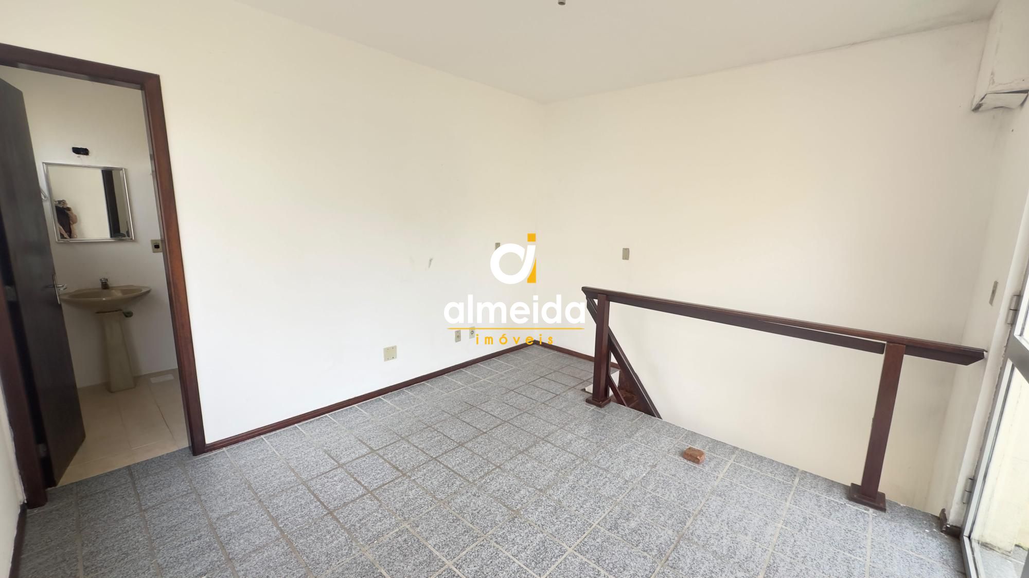 Apartamento 1 quarto, duplex na av. Itaimbe.