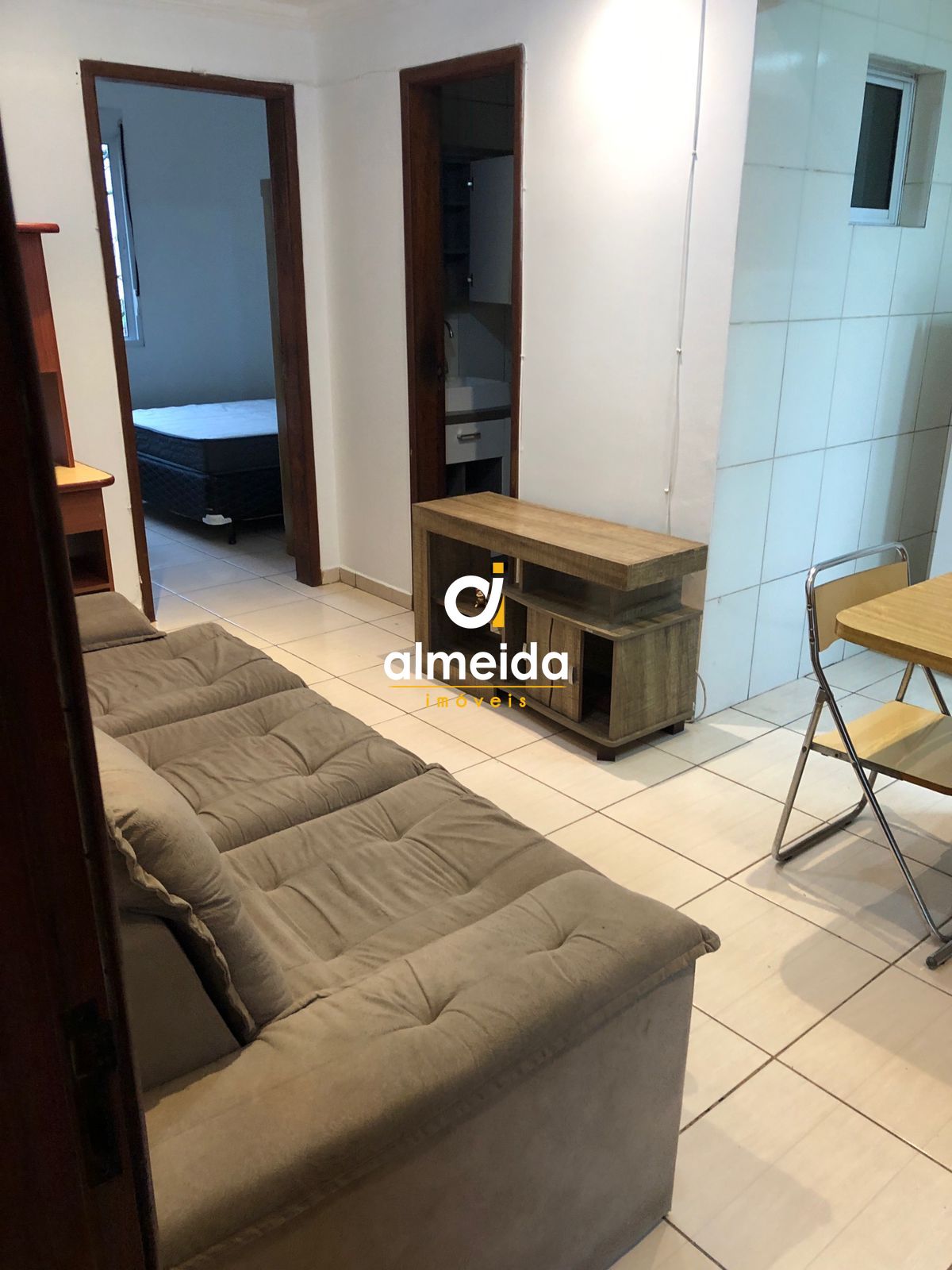 Apartamento à venda com 2 quartos, 64m² - Foto 4