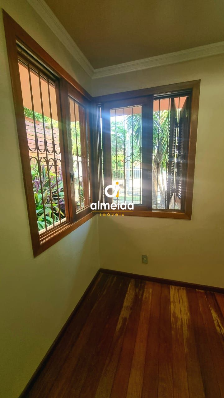 Casa à venda com 4 quartos, 365m² - Foto 47