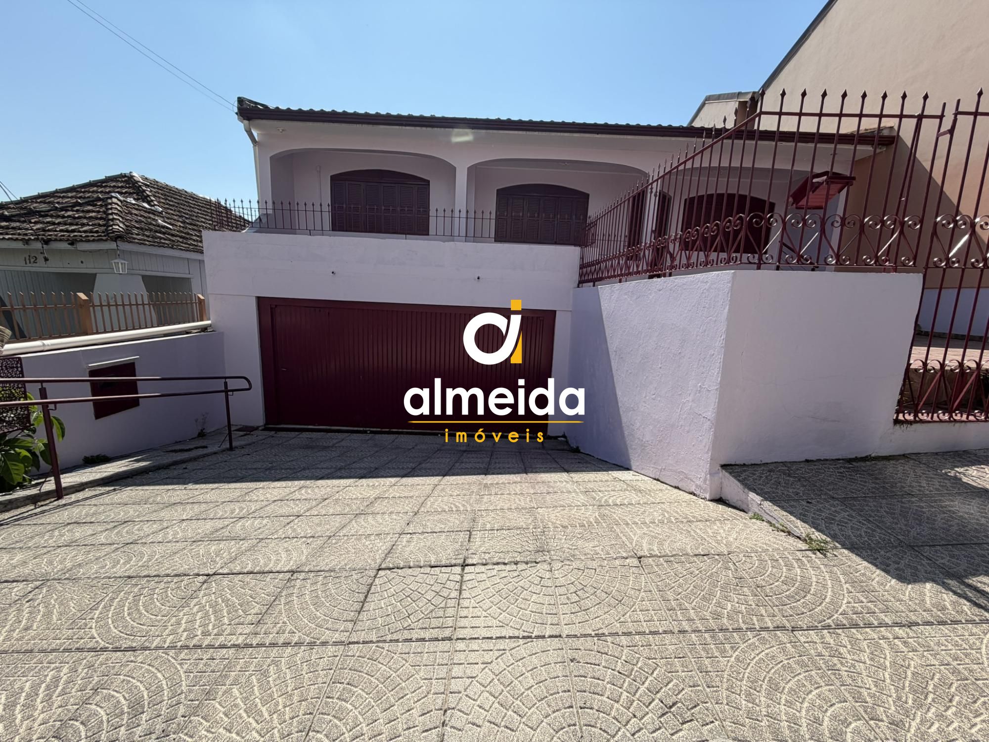 Excelente casa comercial no b. Nossa sra de lourdes.