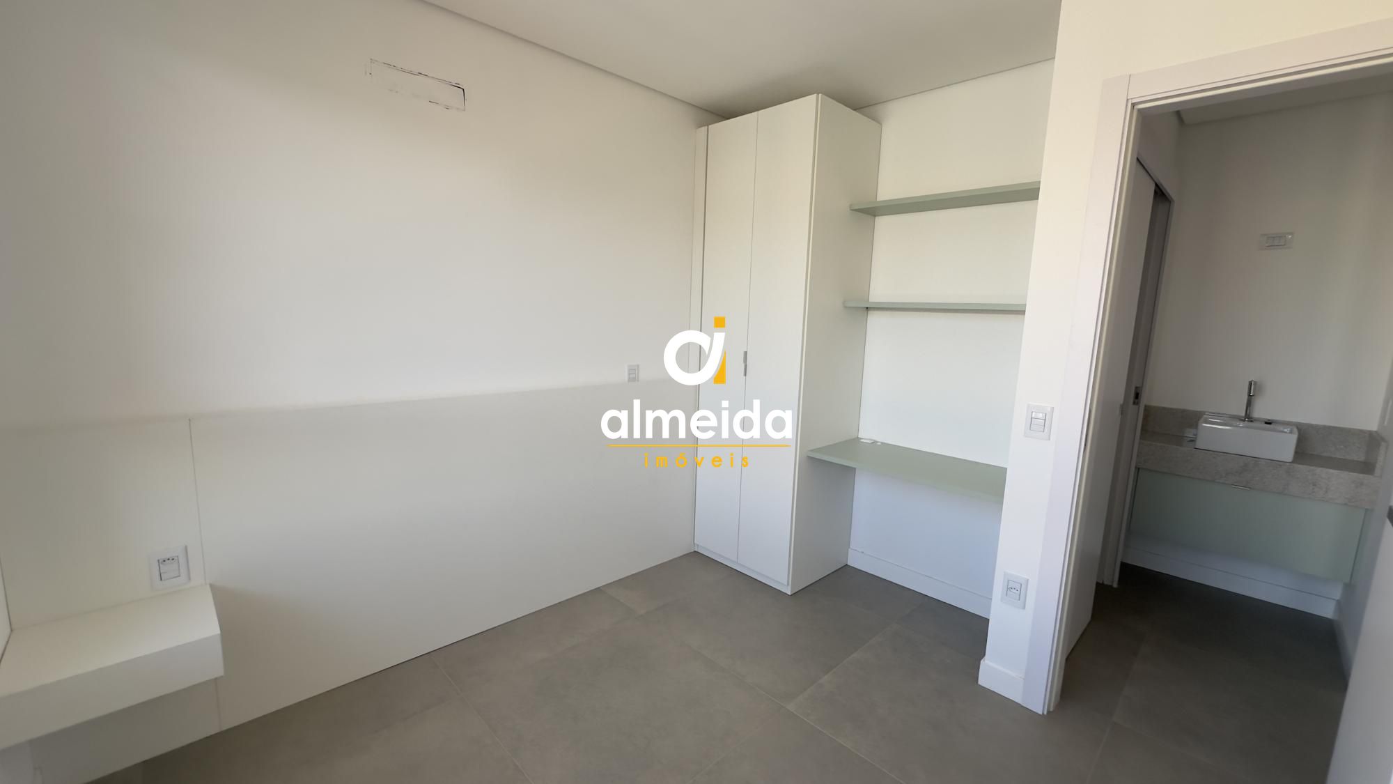 Residencial uniqo 1d com garagem, próximo a ufsm.