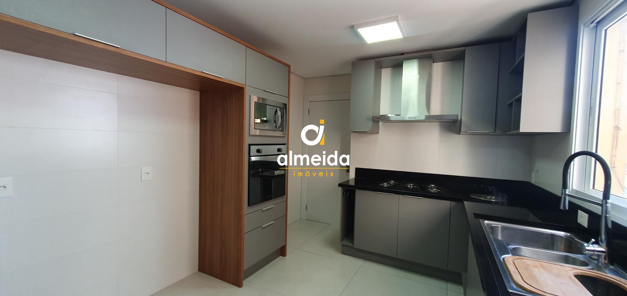 Apartamento à venda e aluguel com 3 quartos, 169m² - Foto 22