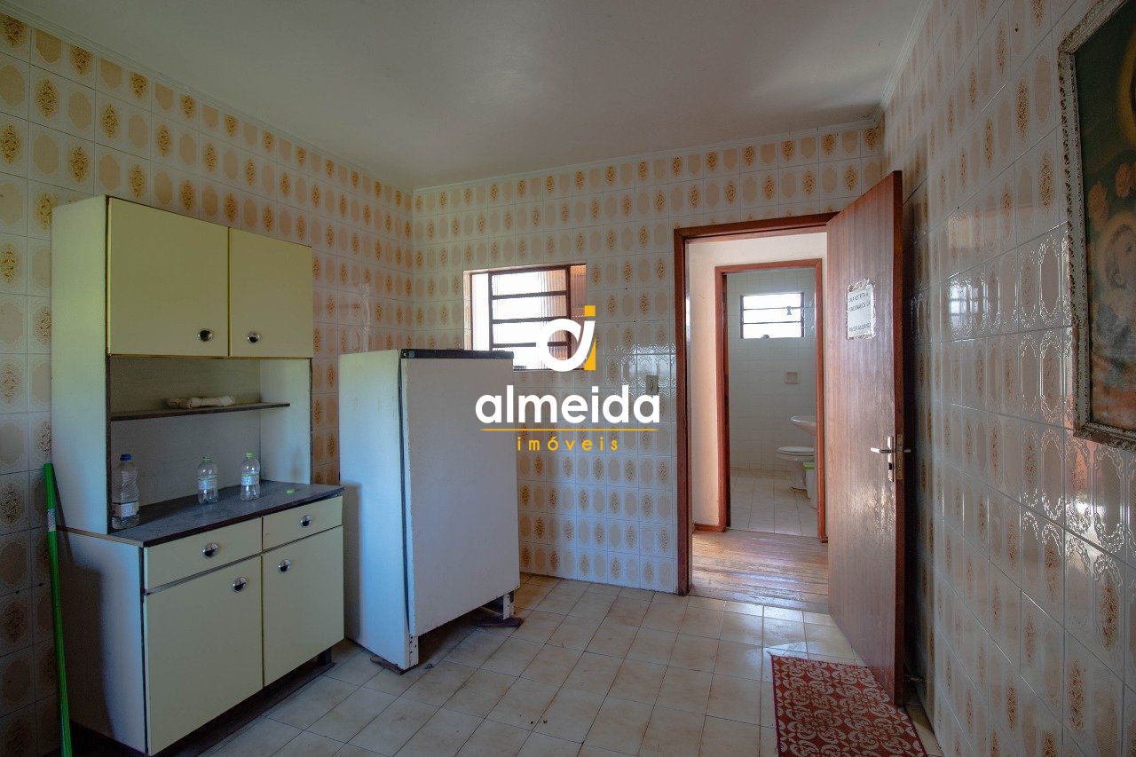 Casa à venda e aluguel com 3 quartos, 90m² - Foto 14