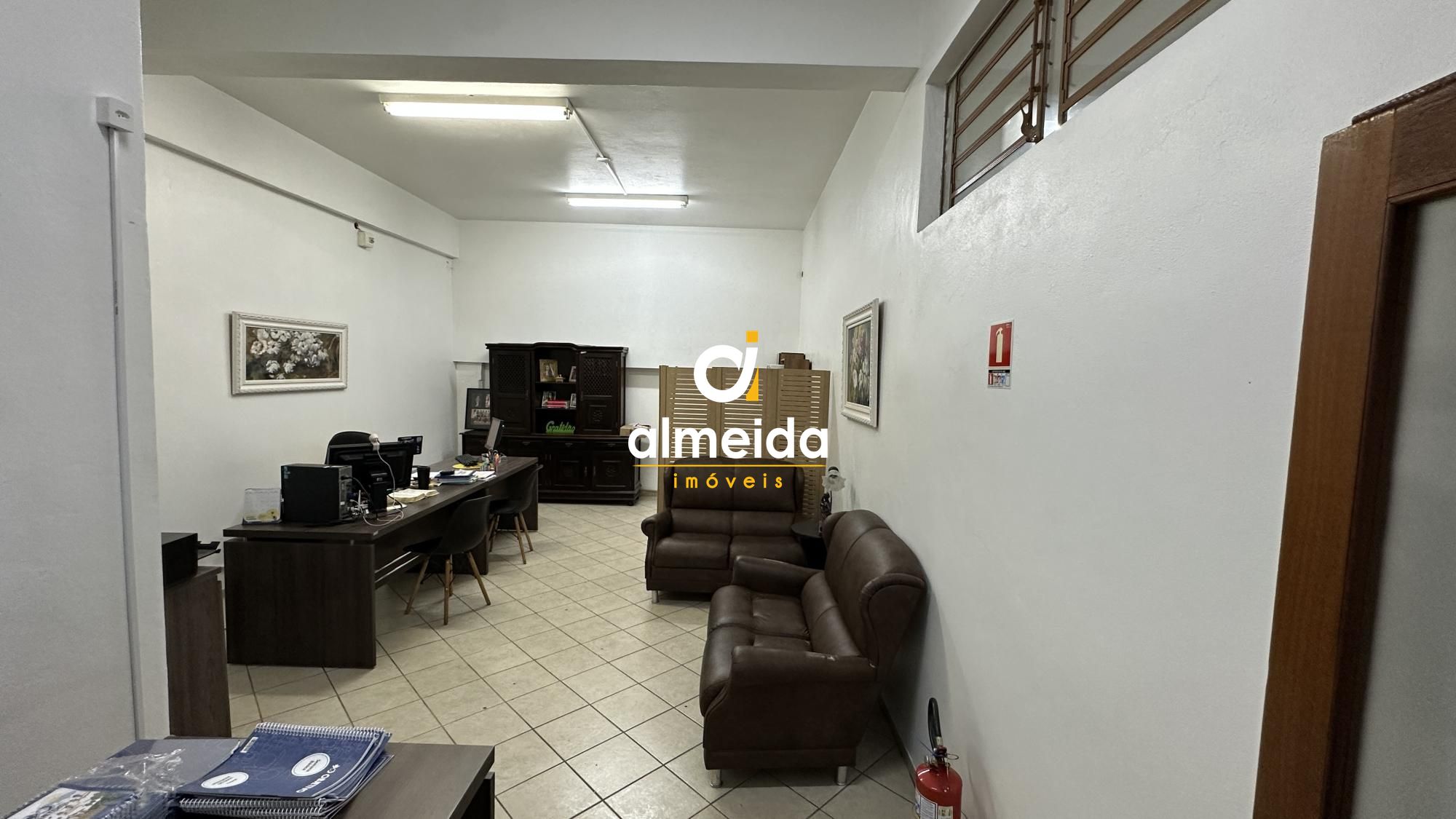 Sala comercial no centro de santa maria