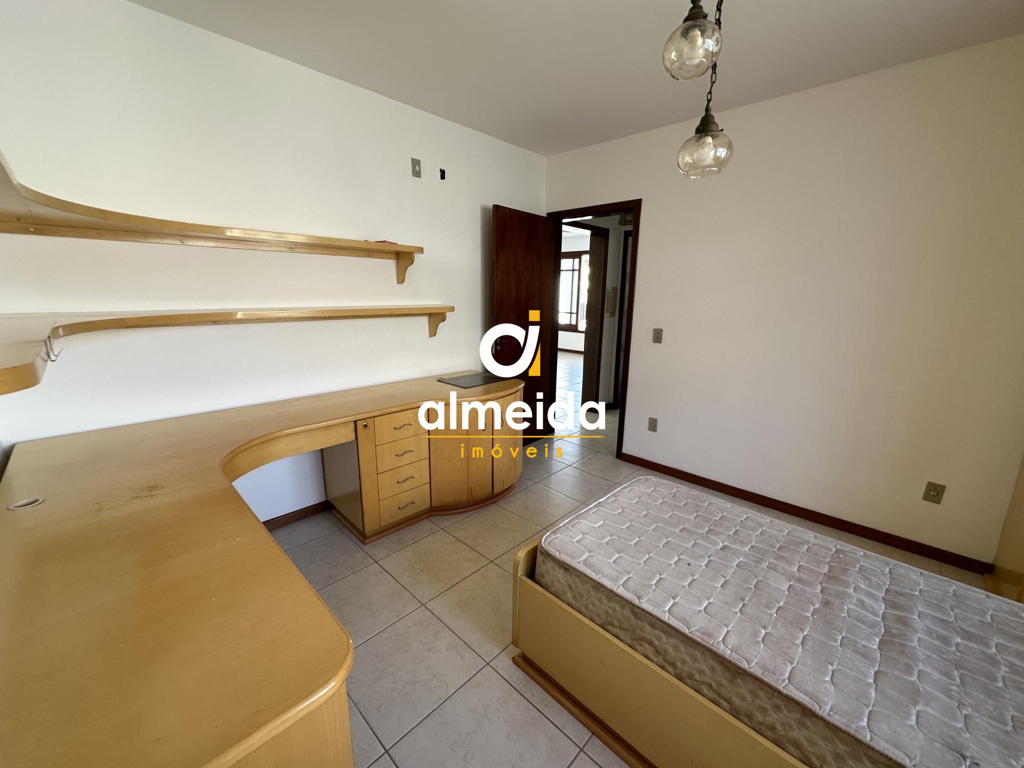 Casa à venda com 3 quartos, 197m² - Foto 25