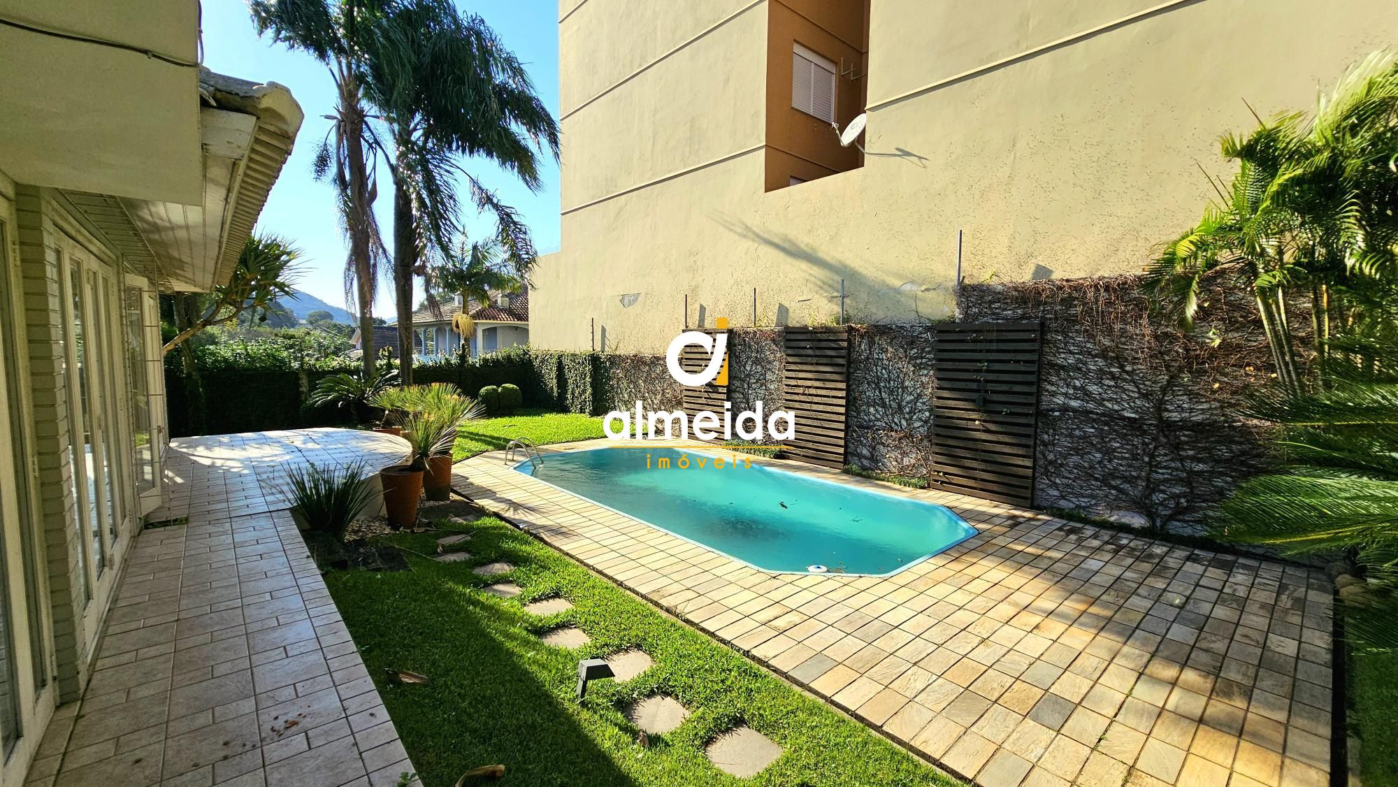 Casa à venda com 4 quartos, 480m² - Foto 37