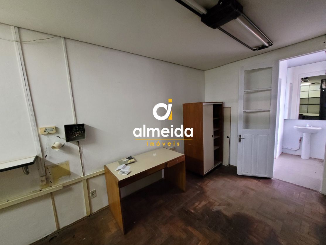 Conjunto Comercial-Sala à venda e aluguel com 3 quartos, 335m² - Foto 13