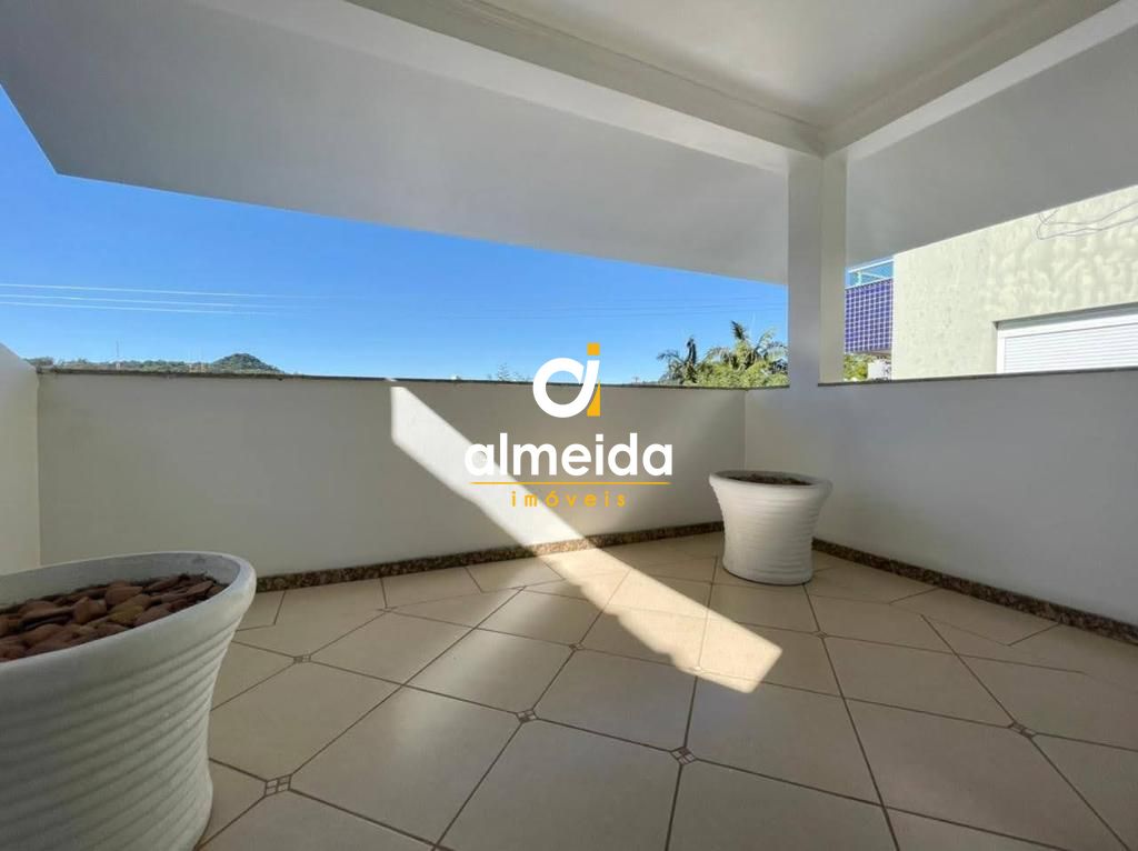 Casa à venda com 6 quartos, 640m² - Foto 14