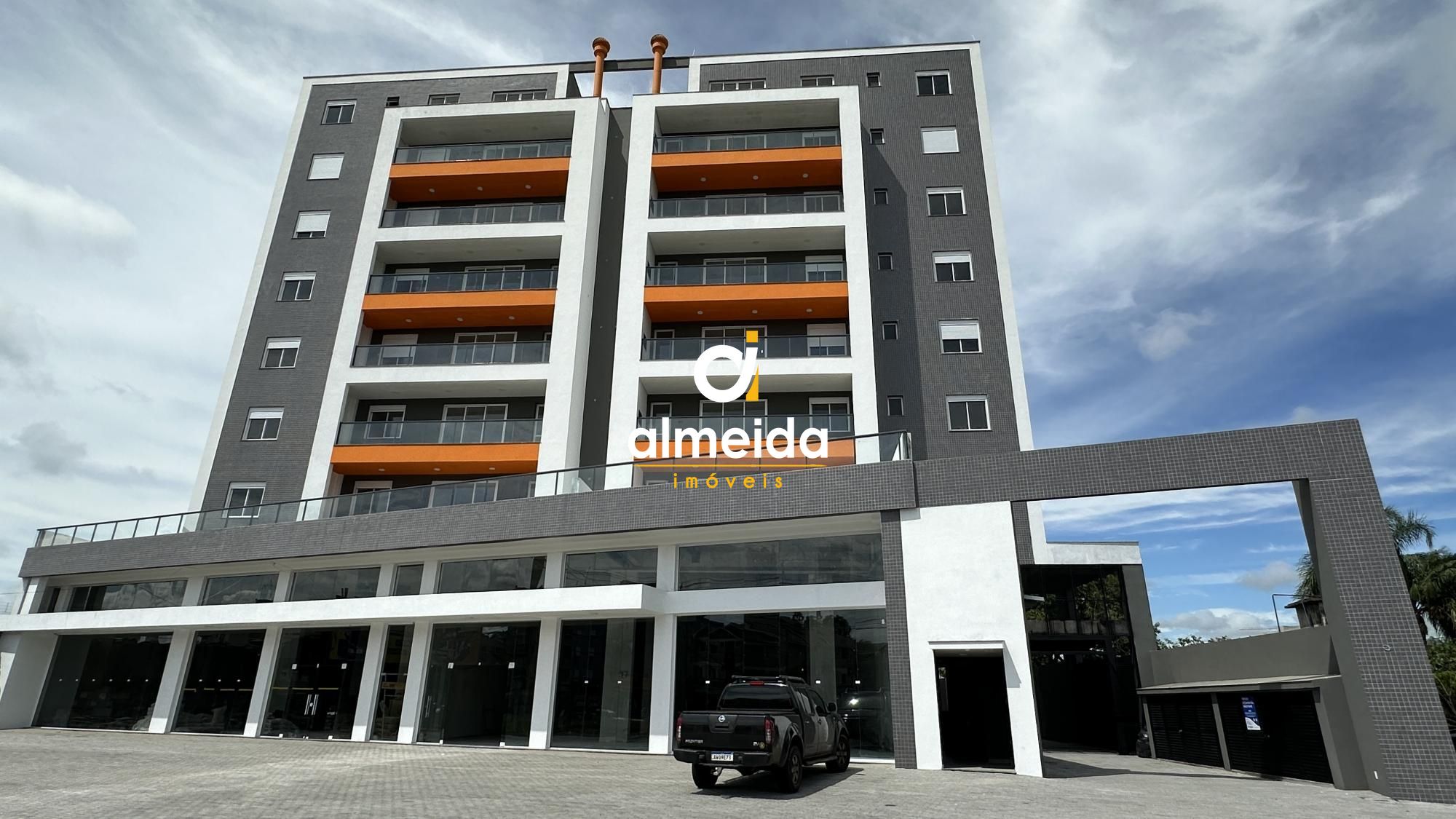 Apartamento à venda e aluguel com 2 quartos, 82m² - Foto 1