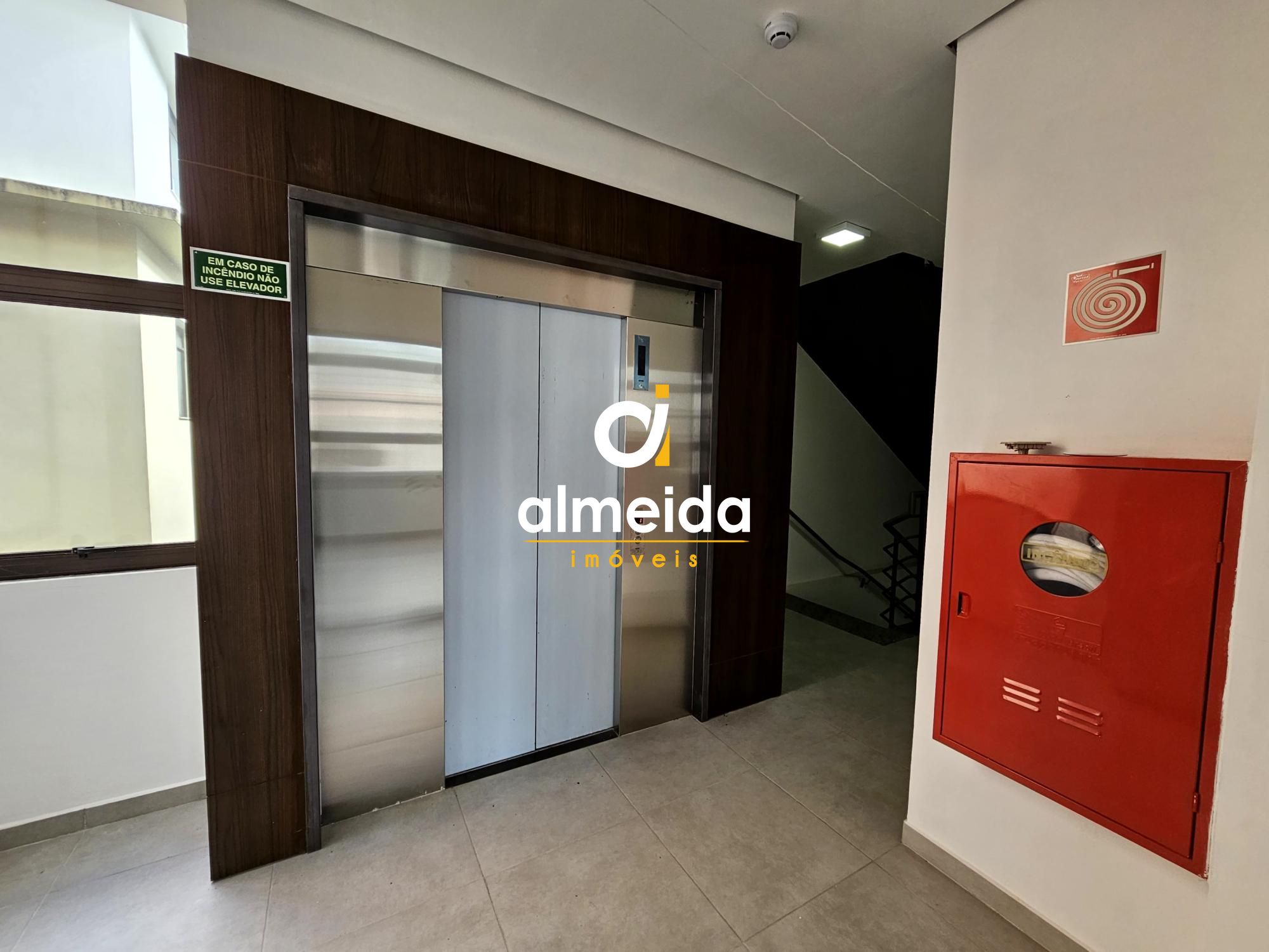 Conjunto Comercial-Sala à venda e aluguel com 14 quartos, 739m² - Foto 33