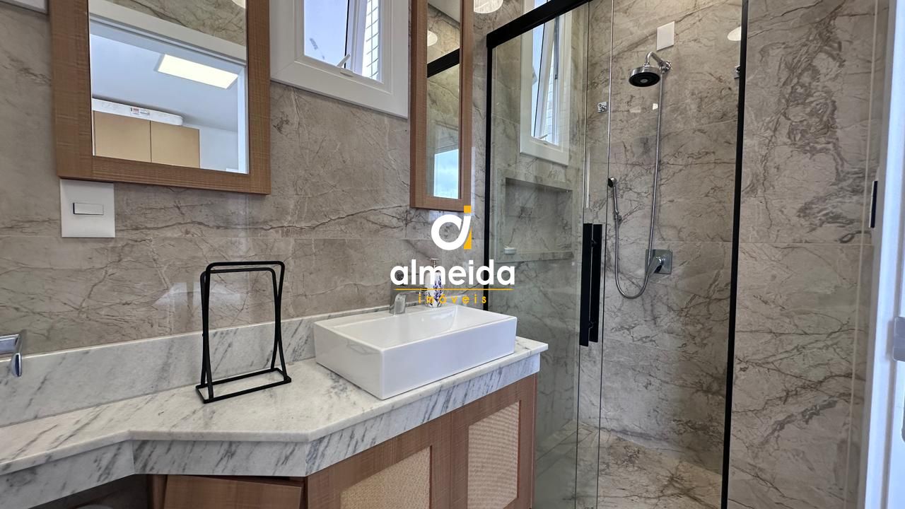 Apartamento alto padrão