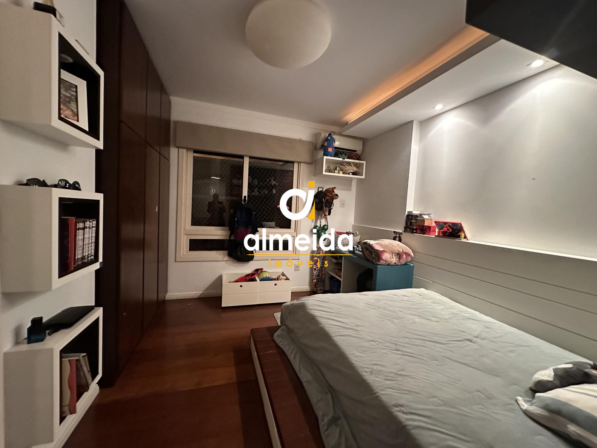 Apartamento à venda com 3 quartos, 165m² - Foto 30