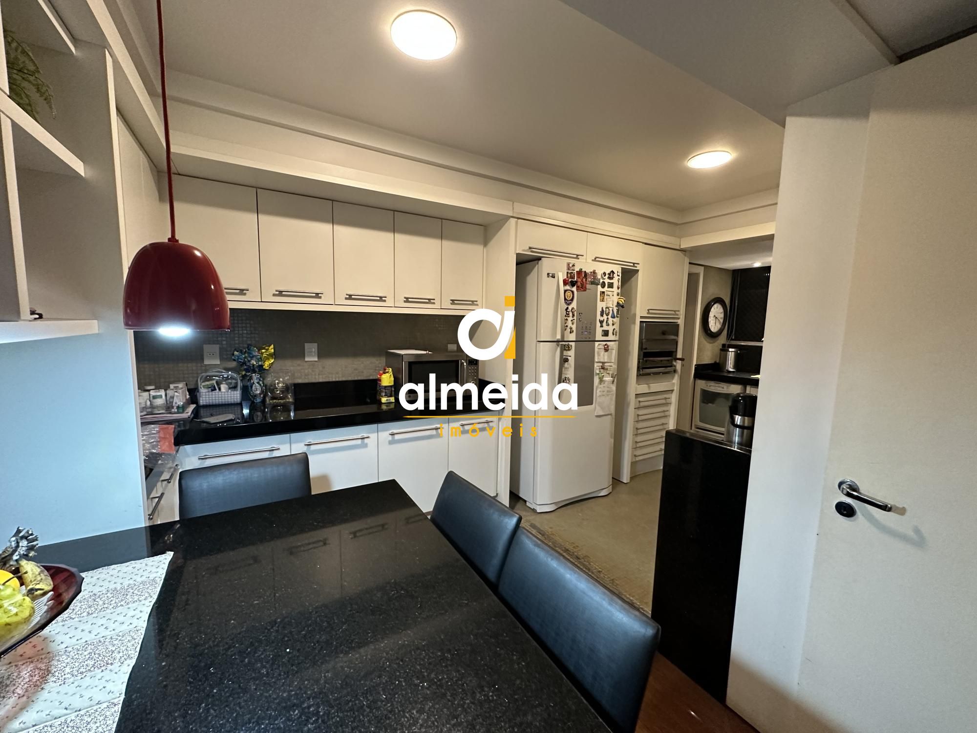 Apartamento à venda com 3 quartos, 165m² - Foto 21