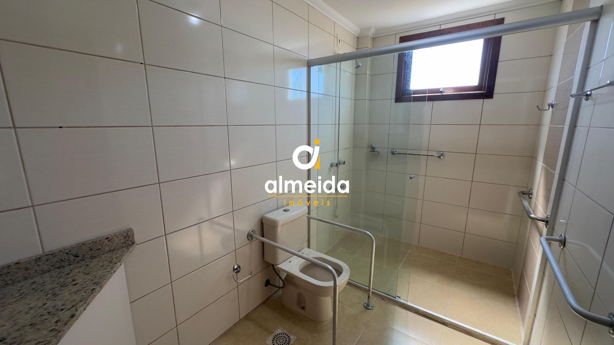 Apartamento com 3 Dormitórios à venda, 131 m² por R$ 740.000,00 Apartamento com 3 Dormitórios à venda, 131 m² por R$ 740.000,00