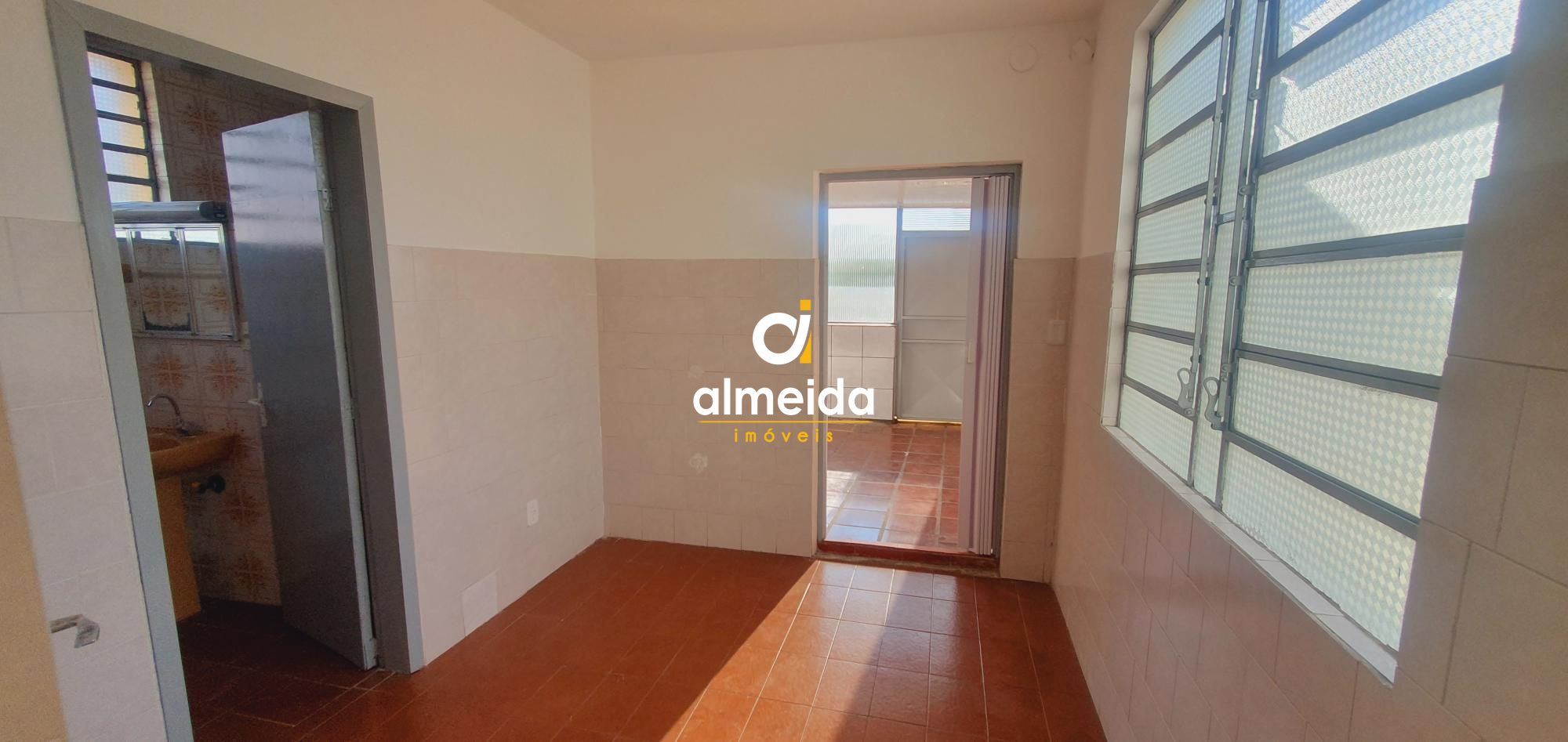 Apartamento para alugar com 2 quartos, 72m² - Foto 12