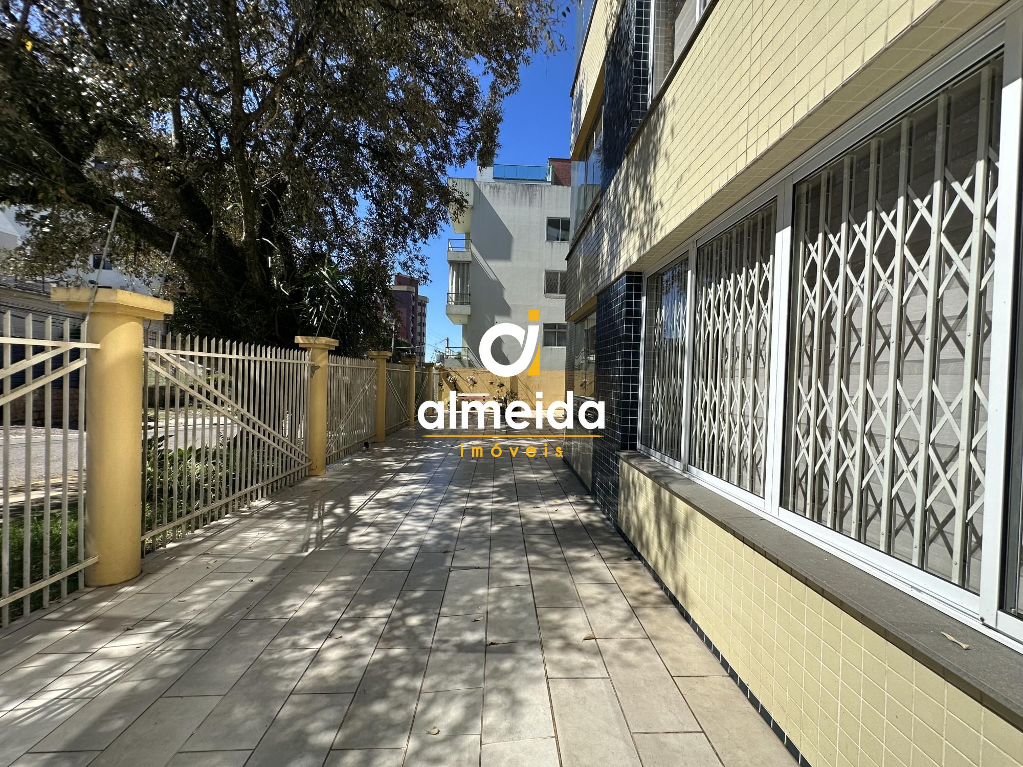 Apartamento à venda com 3 quartos, 126m² - Foto 3