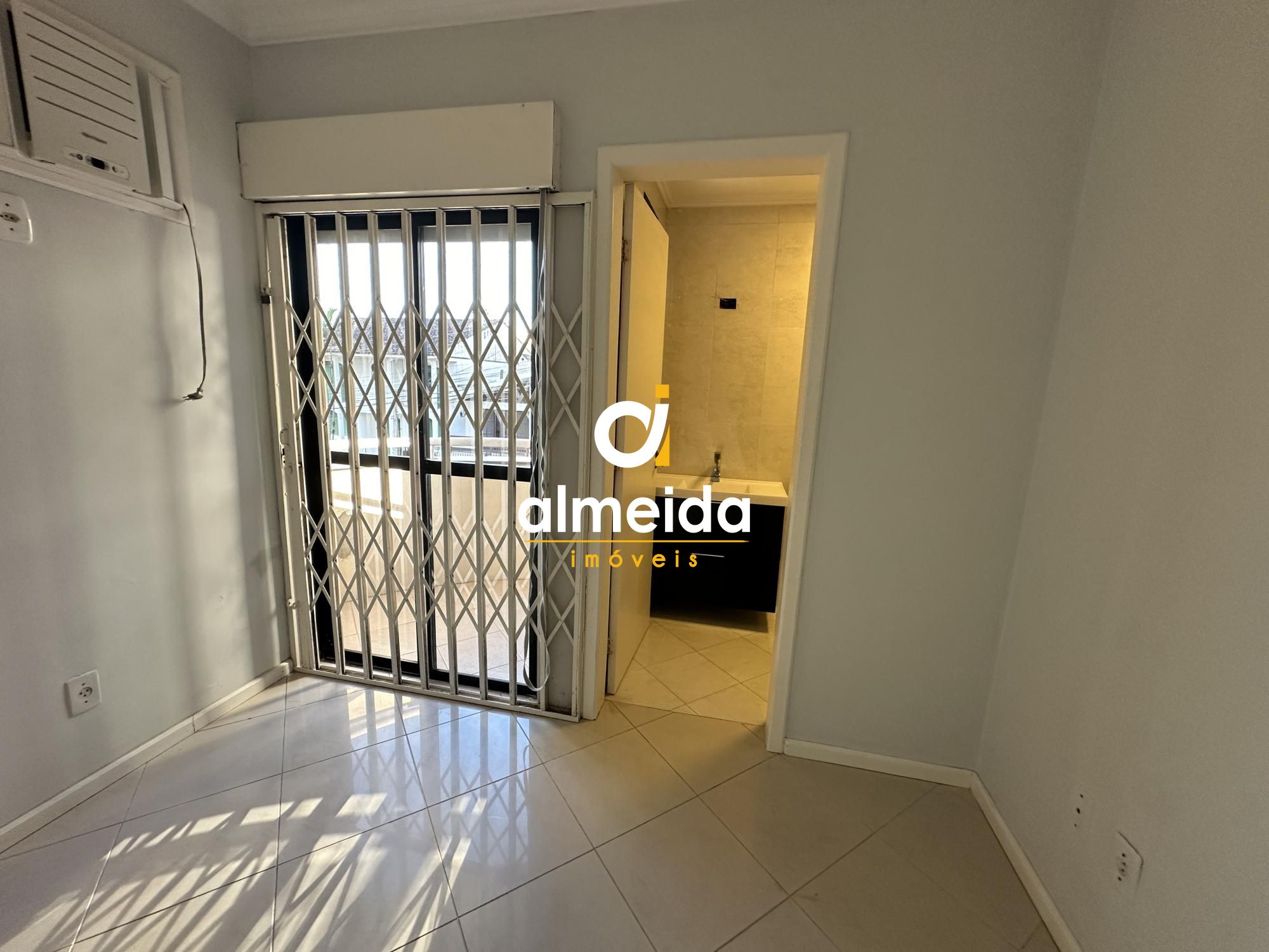 Apartamento à venda com 2 quartos, 77m² - Foto 26