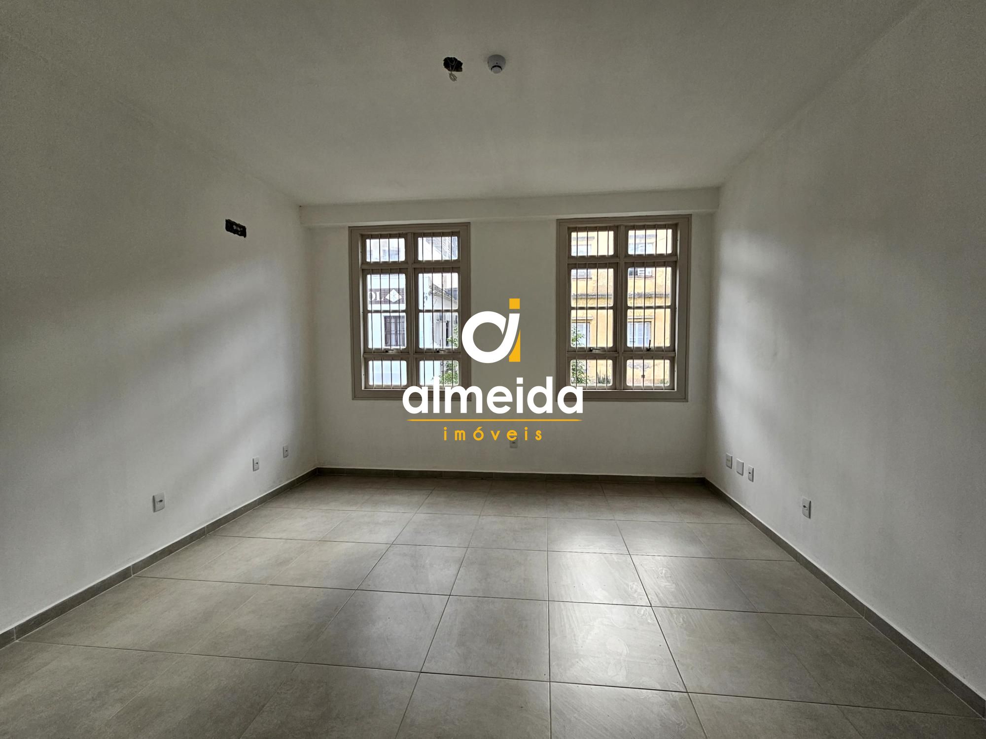 Conjunto Comercial-Sala à venda e aluguel com 14 quartos, 739m² - Foto 42